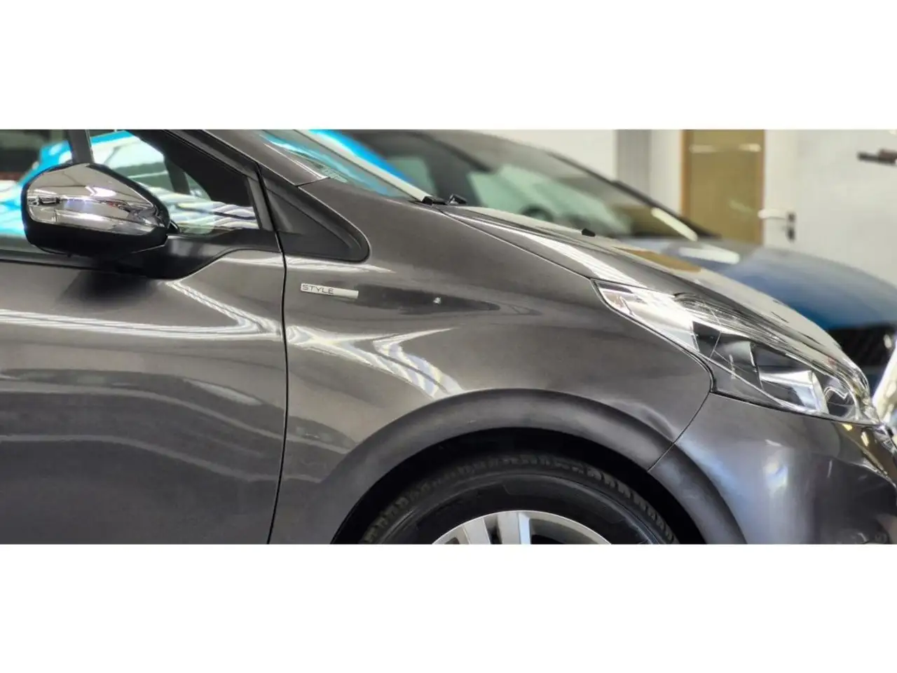 Peugeot 208 208 — photo 25