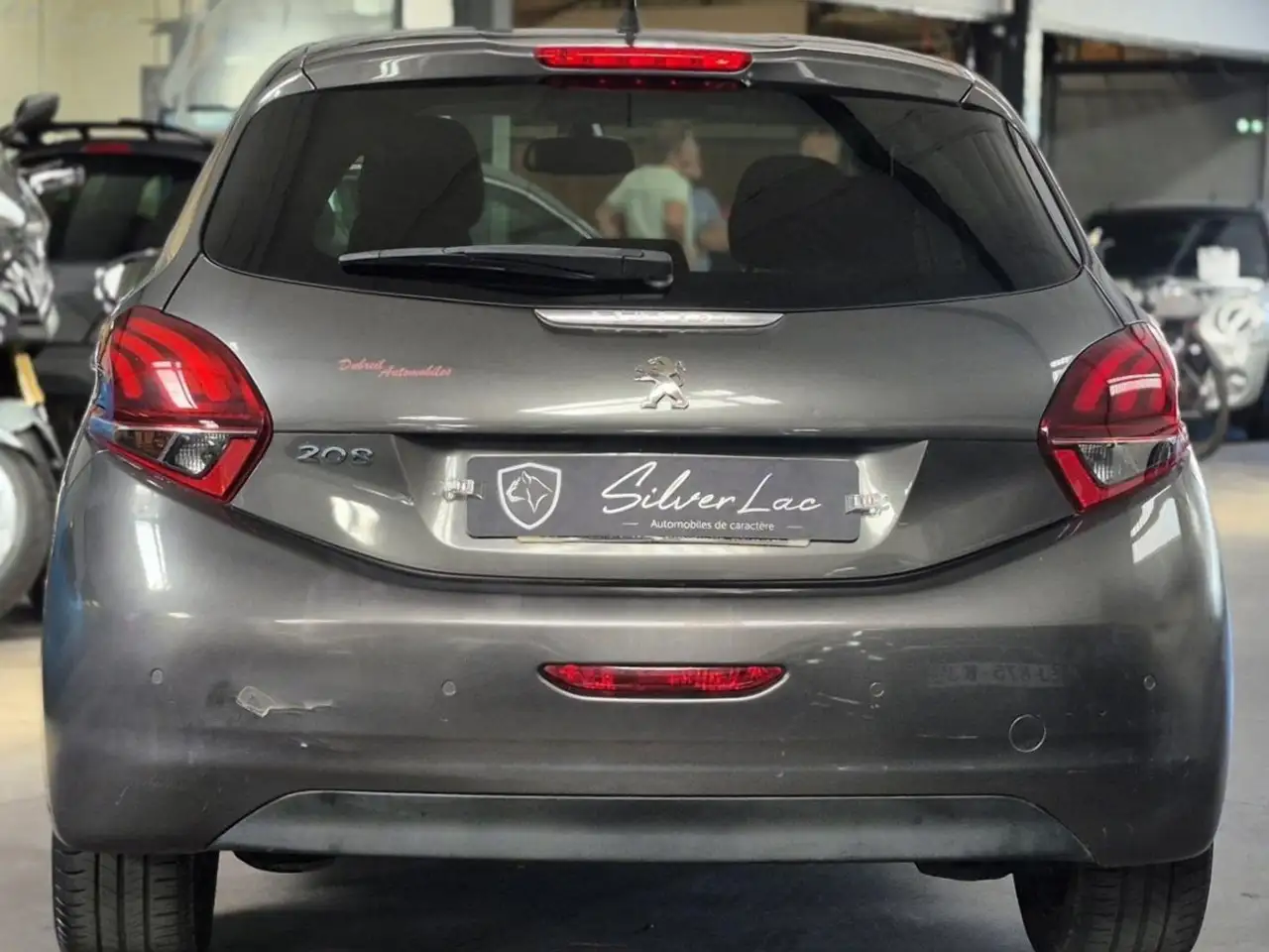 Peugeot 208 208 — photo 10
