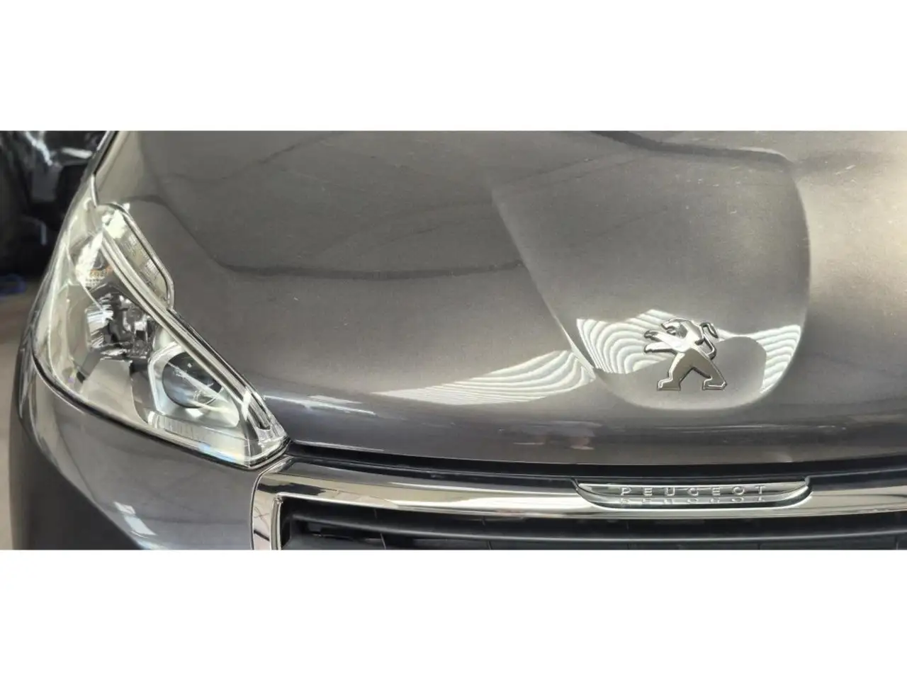 Peugeot 208 208 — photo 23