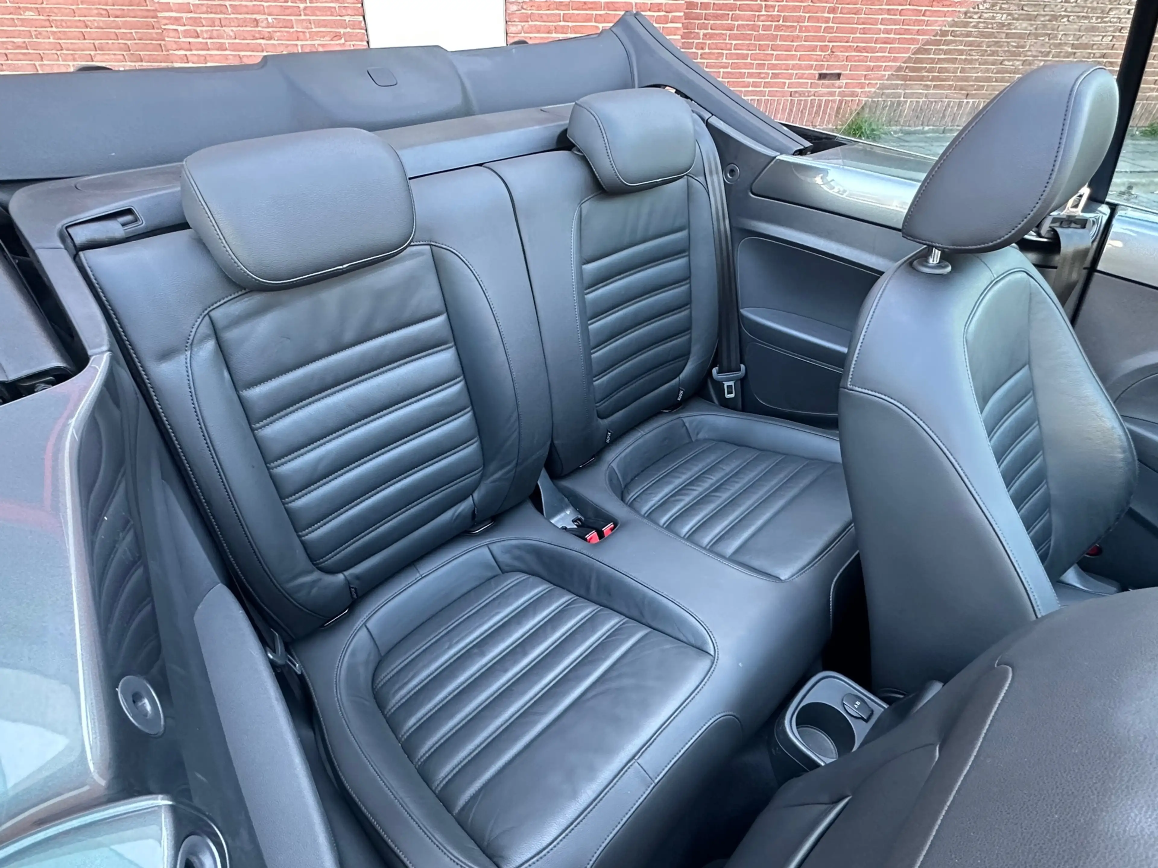 Volkswagen Beetle Cabriolet 1.4 TSI Sport BlueMotion|AUTOMAAT|CLIMA| — photo 11