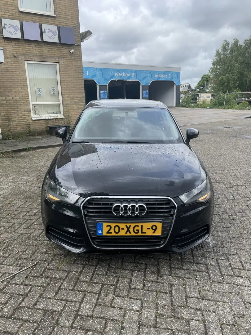 Audi A1 1.2 TFSI Attr. PL.B. Zwart - 2