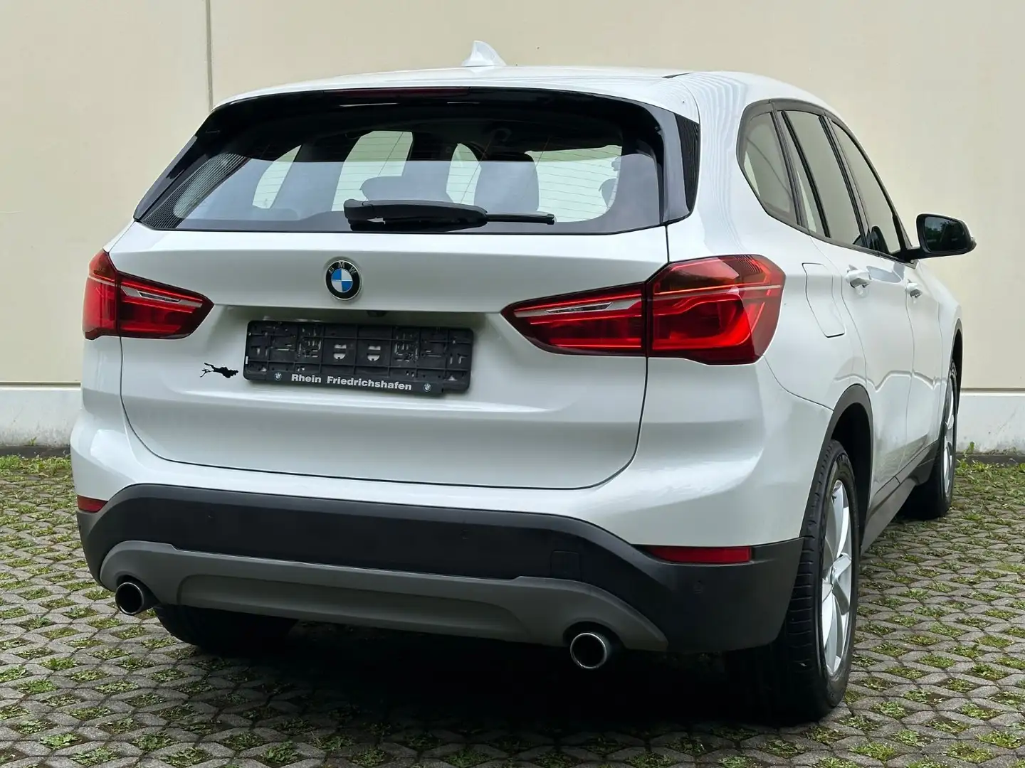 BMW X1 xDrive 20d Advantage | AHK | Kamera | LED Weiß - 2