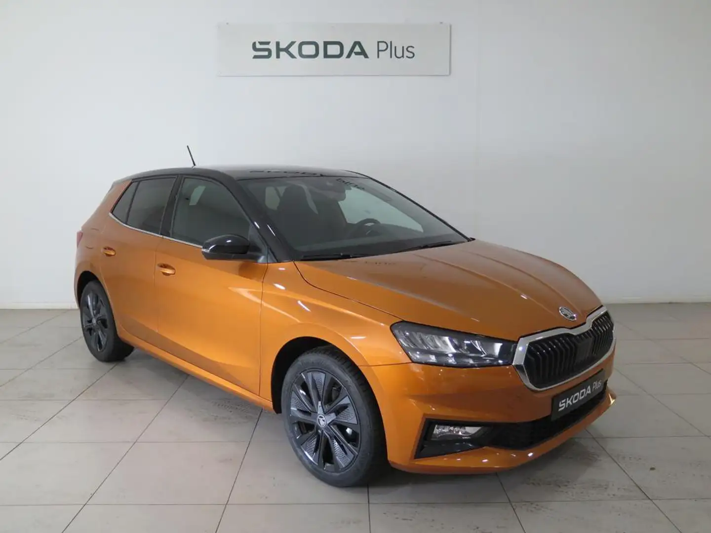 Skoda Fabia 1.0 TSI Design 70kW Оранжевый - 1