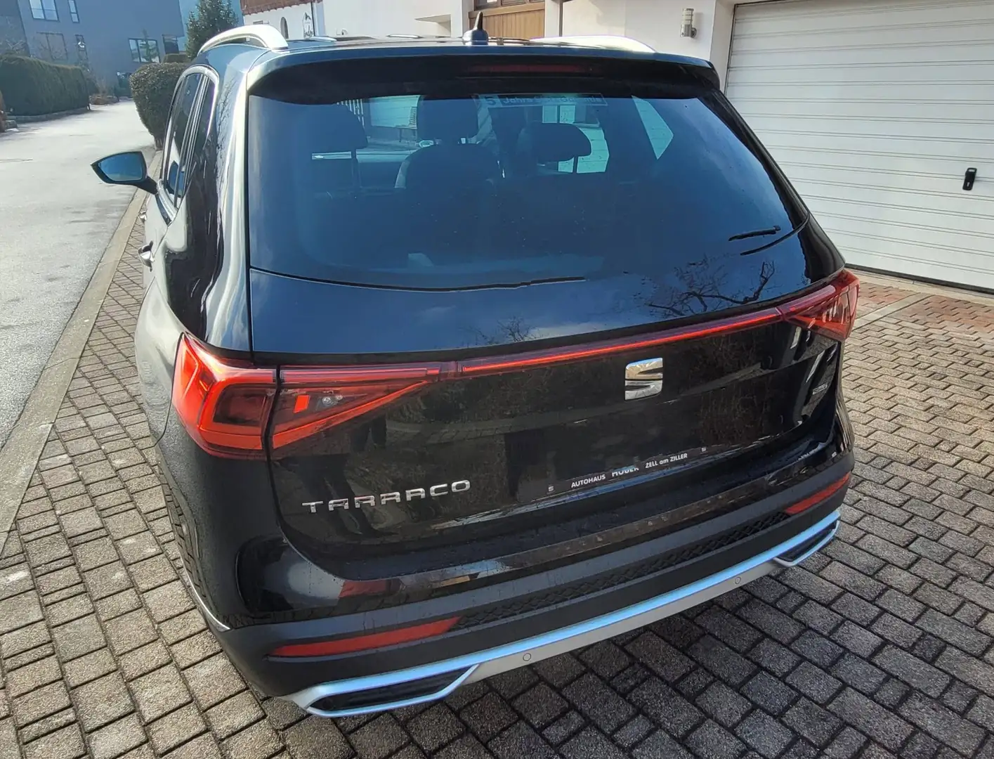 SEAT Tarraco Tarraco 2,0 TDI Xcellence DSG 4Drive Xcellence Schwarz - 2