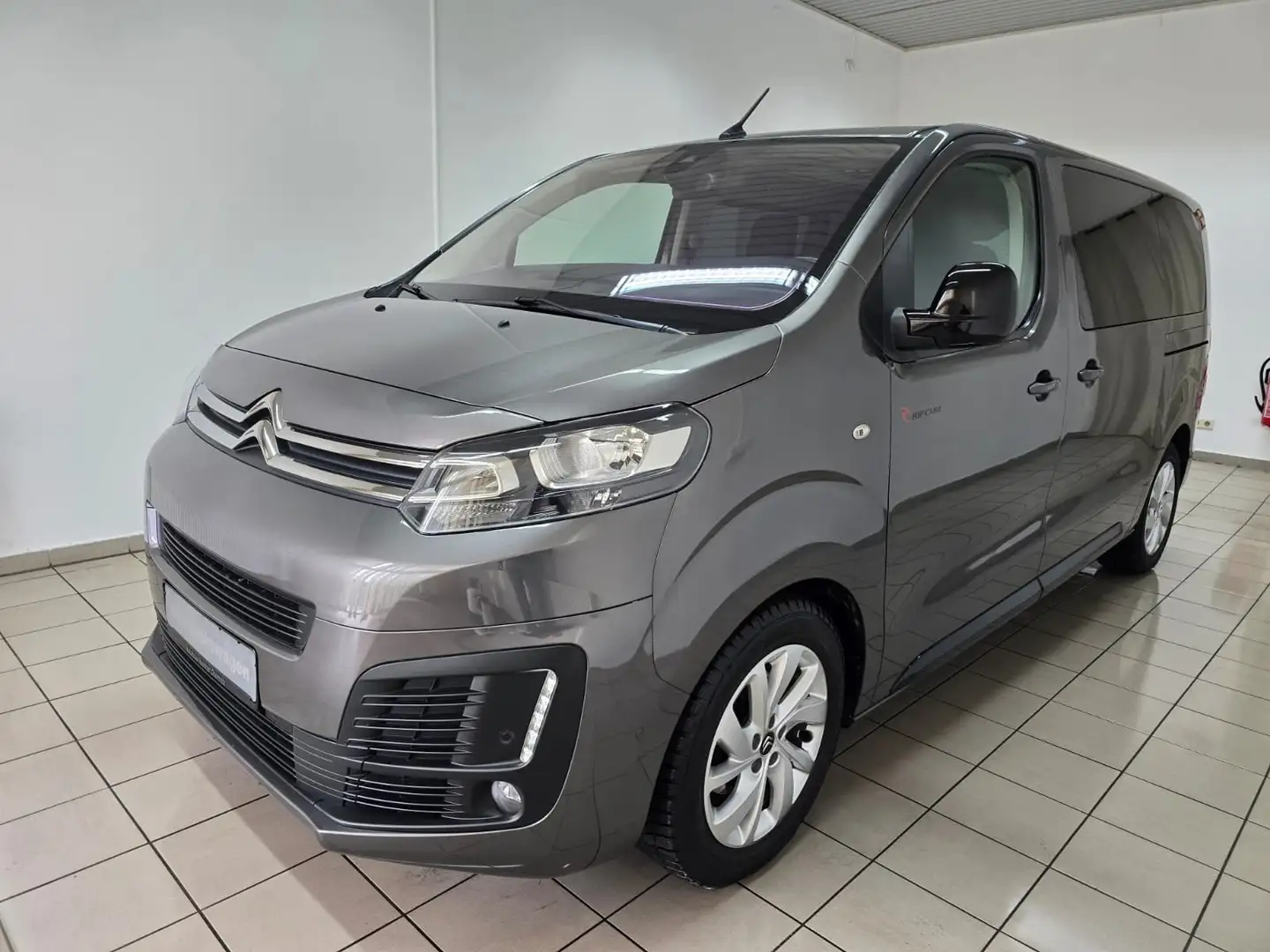 Citroen Spacetourer L2 Rip Curl M Xenon HuD Pano Sthzg AHK Grau - 1