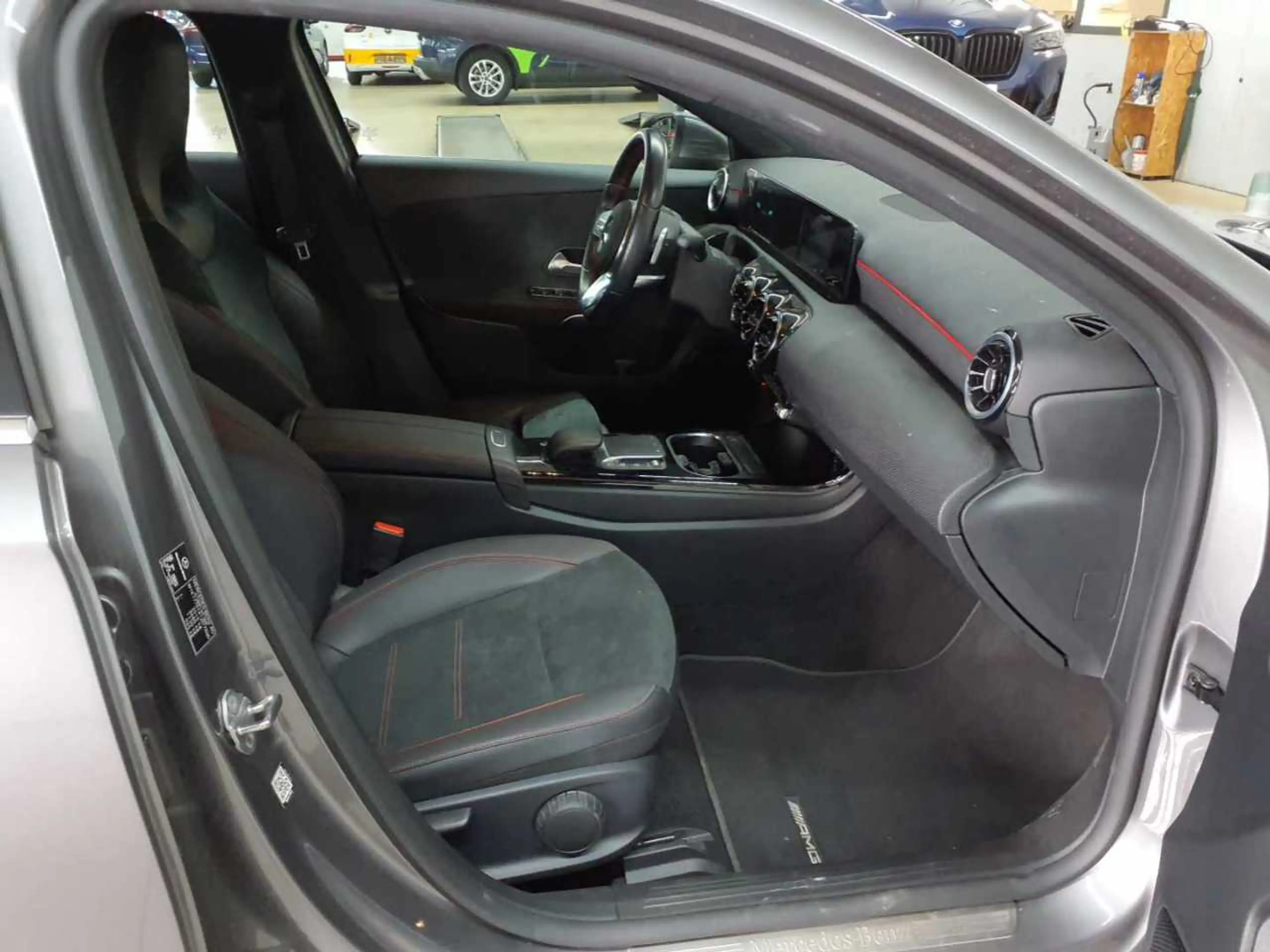 Mercedes-Benz A 220 A 220 d 8G-DCT AMG Line Navi — photo 8