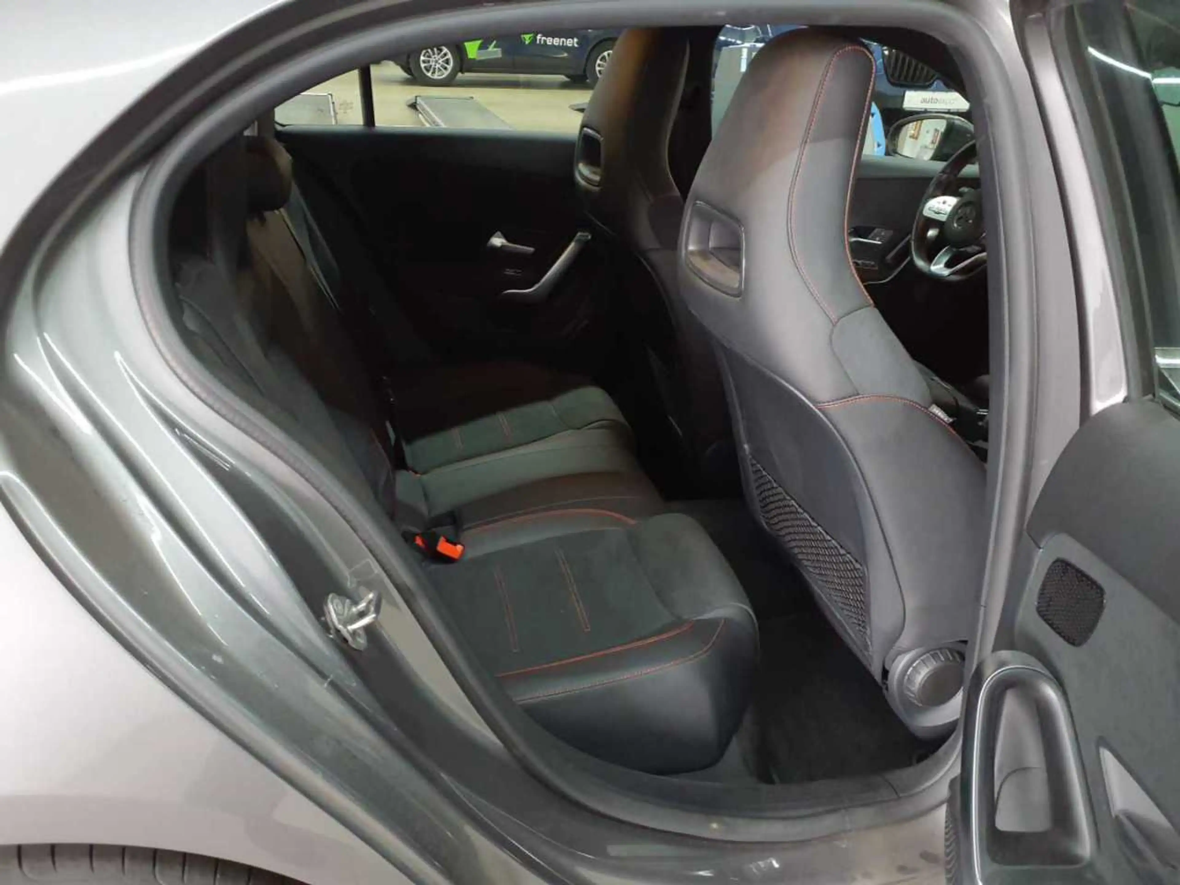 Mercedes-Benz A 220 A 220 d 8G-DCT AMG Line Navi — photo 14
