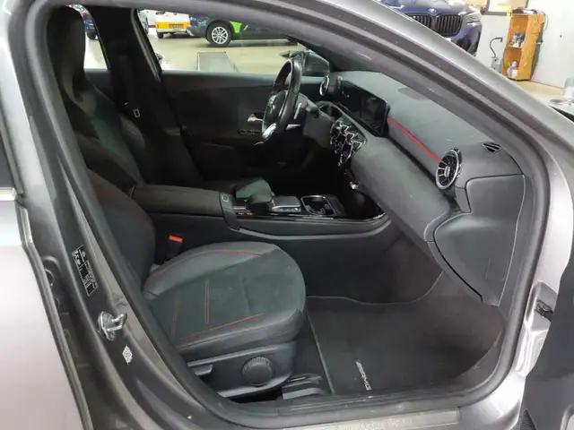 Mercedes-Benz A-Class view 8