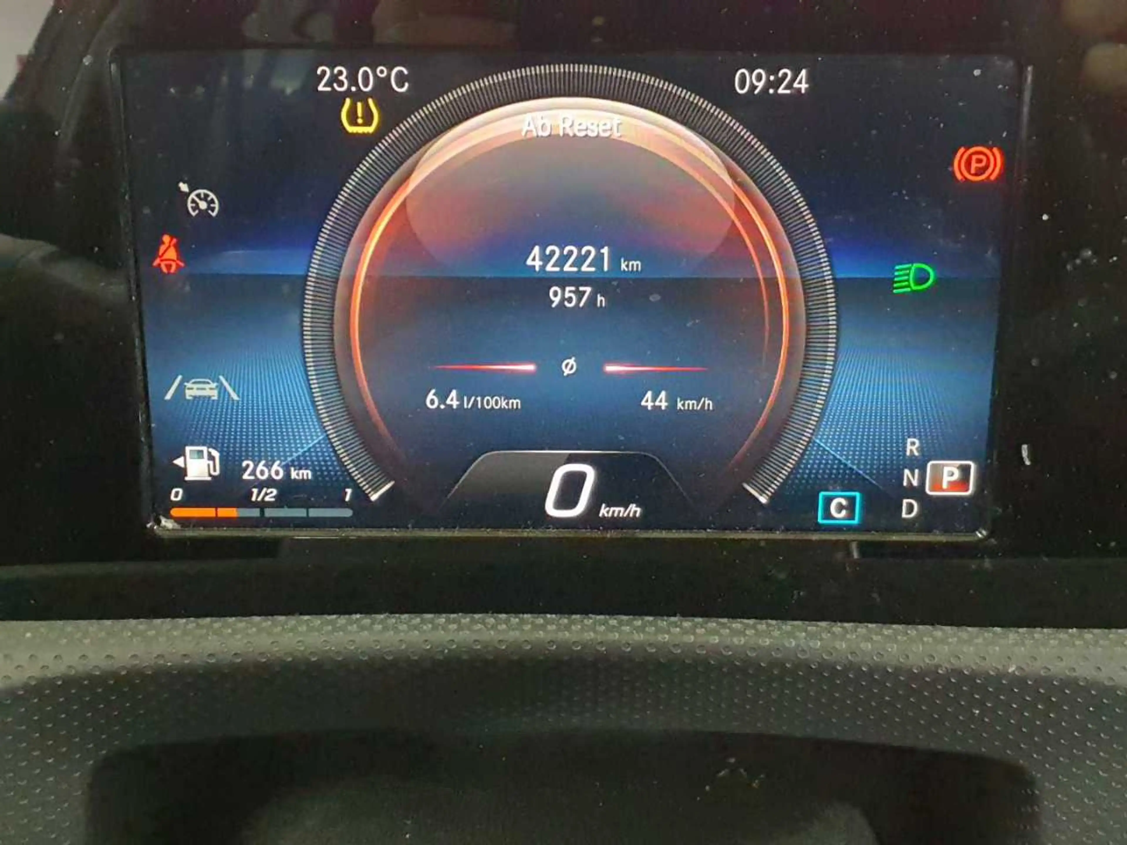 Mercedes-Benz A 220 A 220 d 8G-DCT AMG Line Navi — photo 11