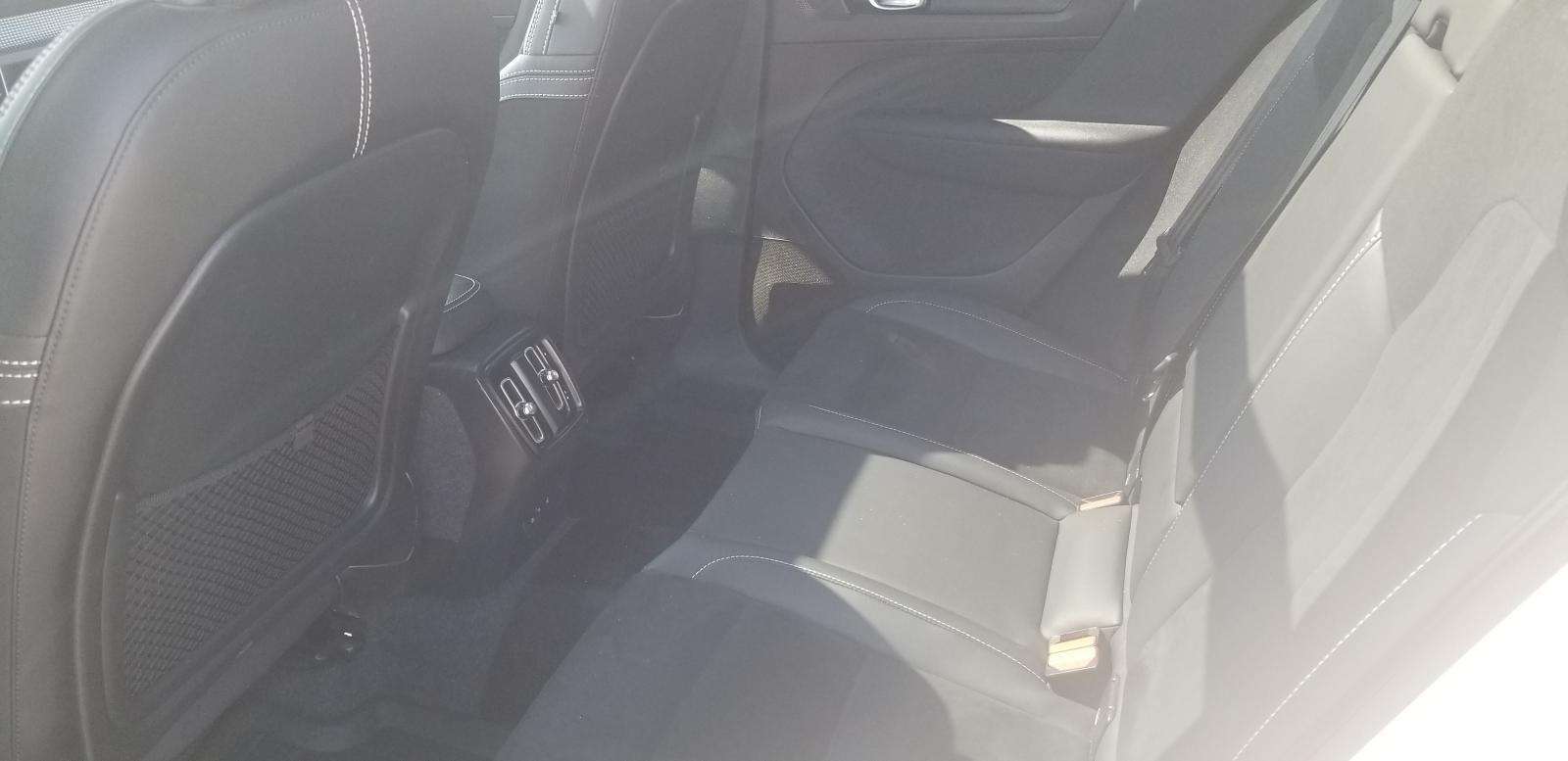 2022 Volvo XC40 P8 Ultimate 4WD **TOIT PANO**CUIR**JAMAIS ACCIDENT thumb 9