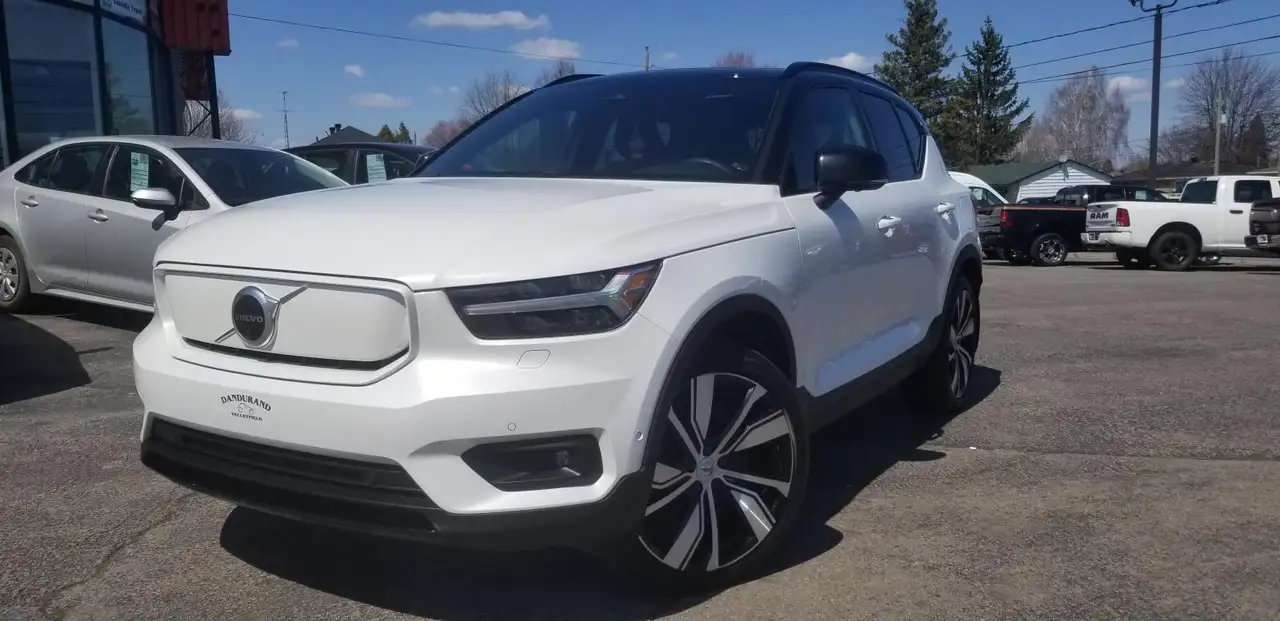 2022 Volvo XC40