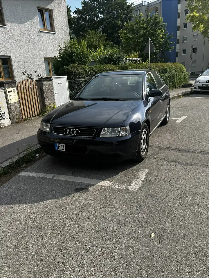 Audi A3 Attraction, foto 1