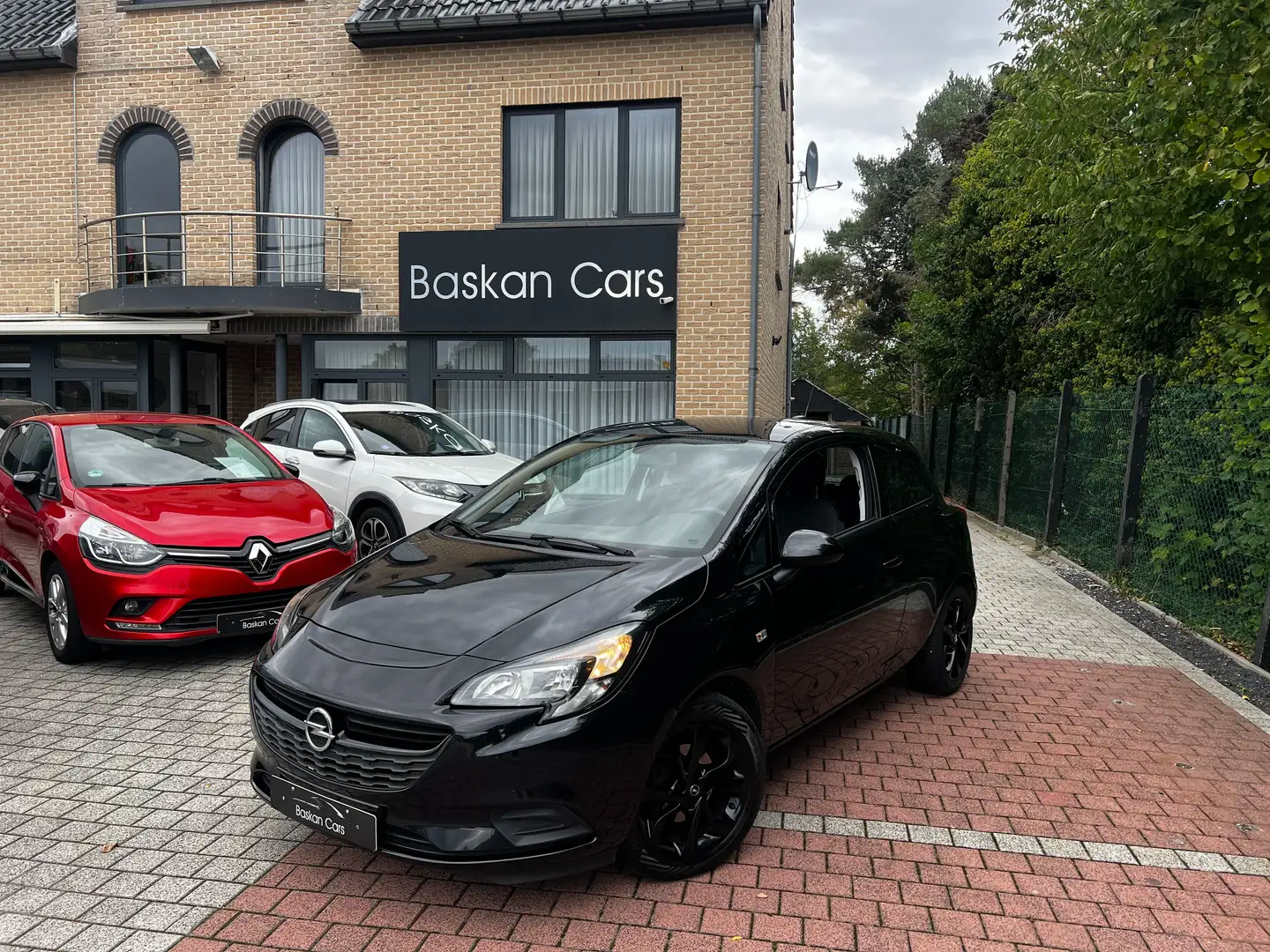 Opel Corsa Corsa 1.2/M2019/AIRCO/NAVIGATIE/12M GARANTIE Zwart - 1