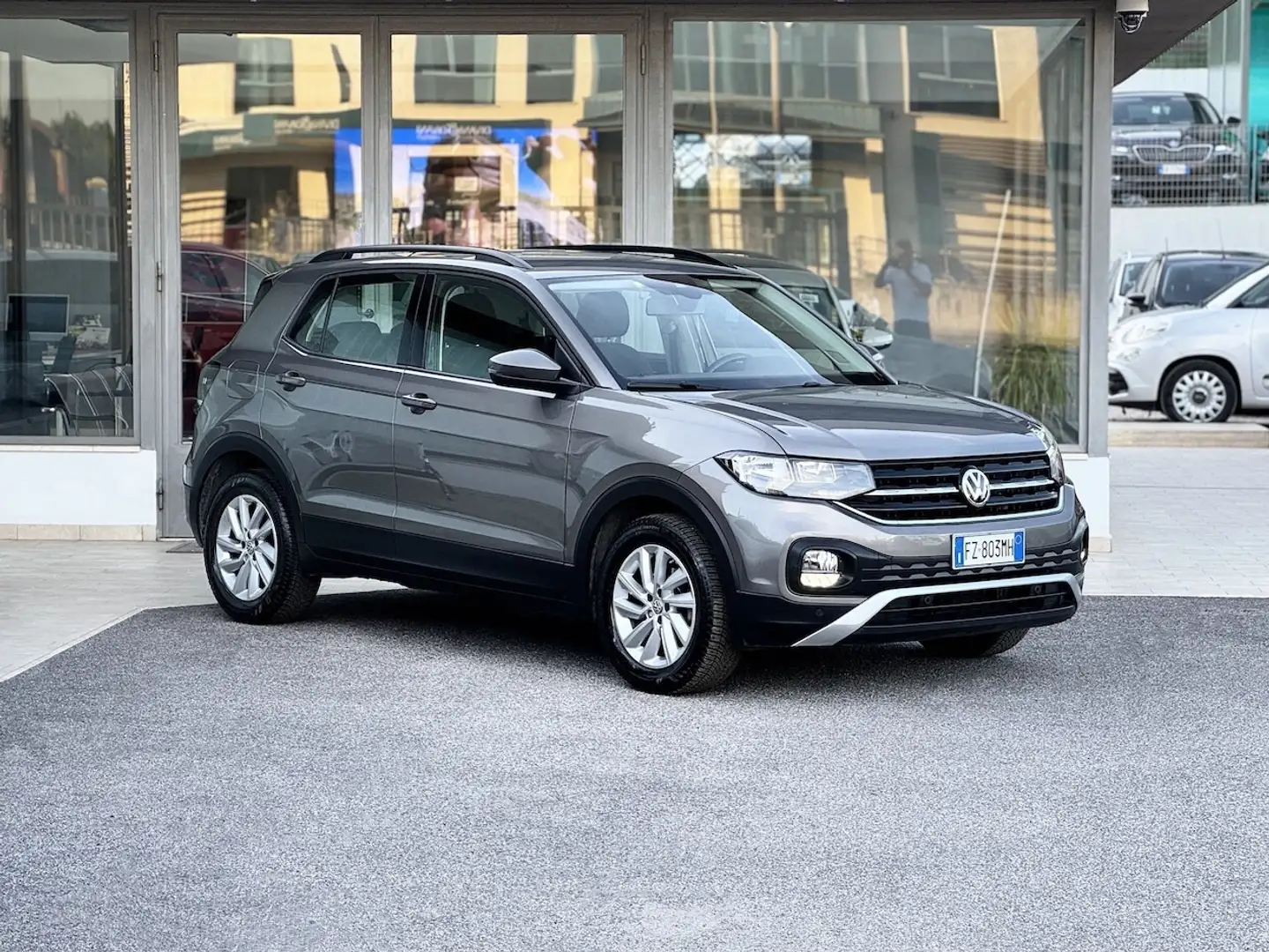 Volkswagen T-Cross 1.6 Diesel 95CV E6 Neo. Automatica - 2020 Grijs - 1