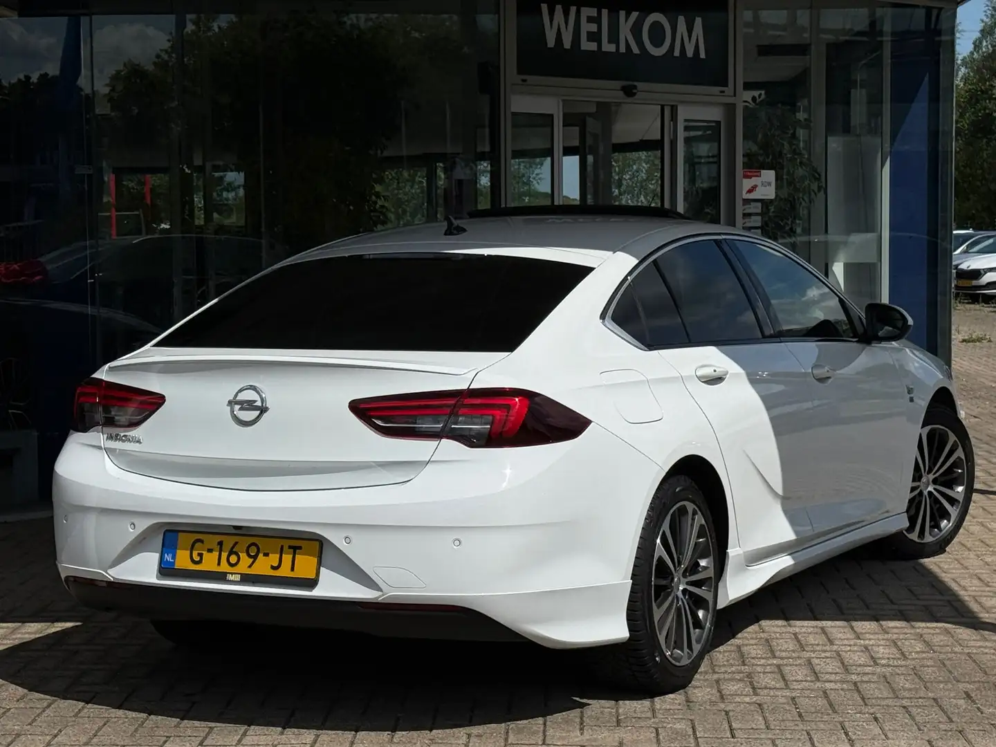 Opel Insignia Grand Sport 1.5 Turbo OPC Executive Schuifdak|HuD| Wit - 2
