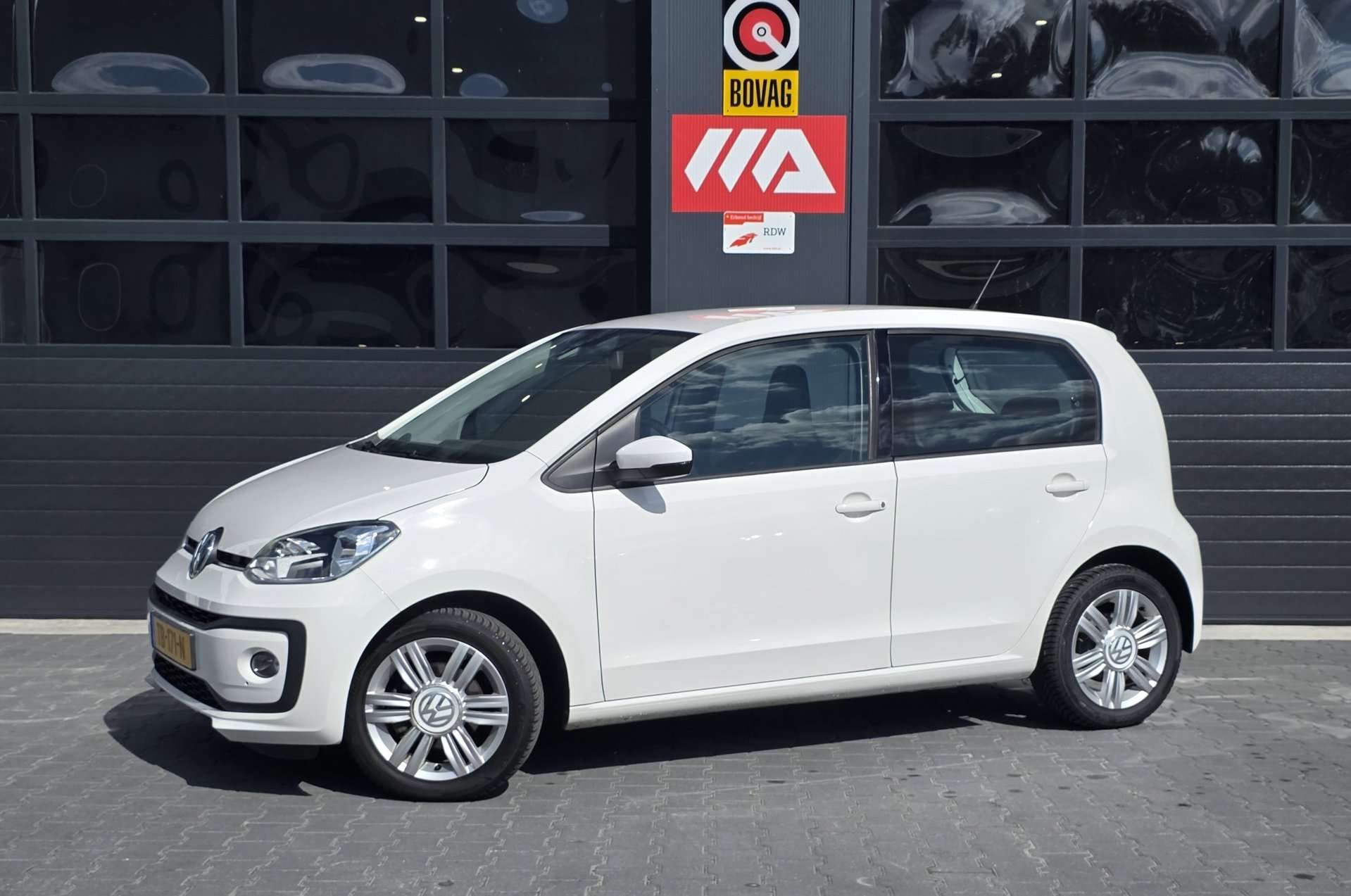 Volkswagen up!