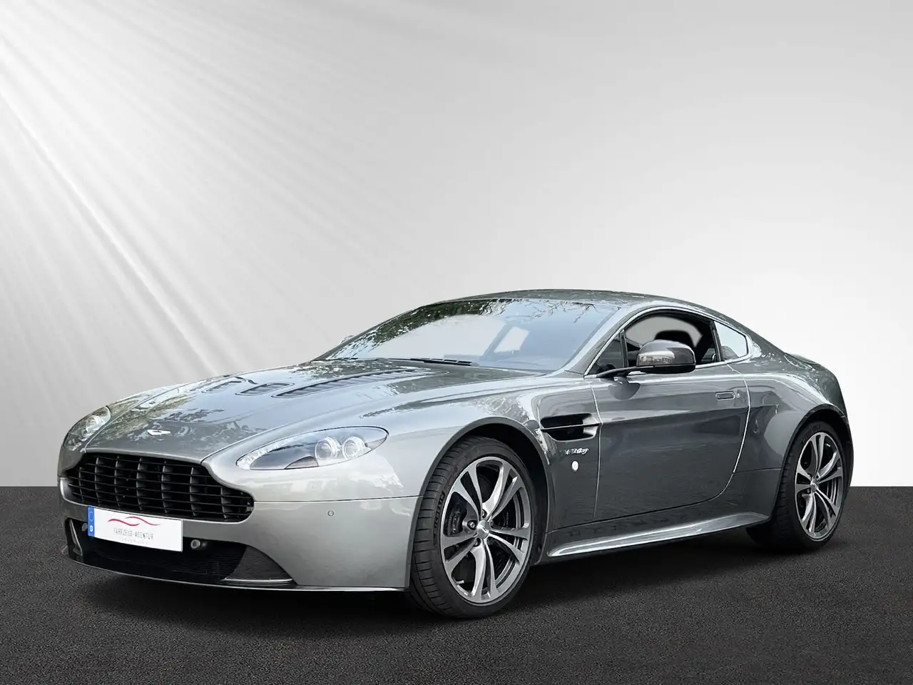 Aston Martin Vantage