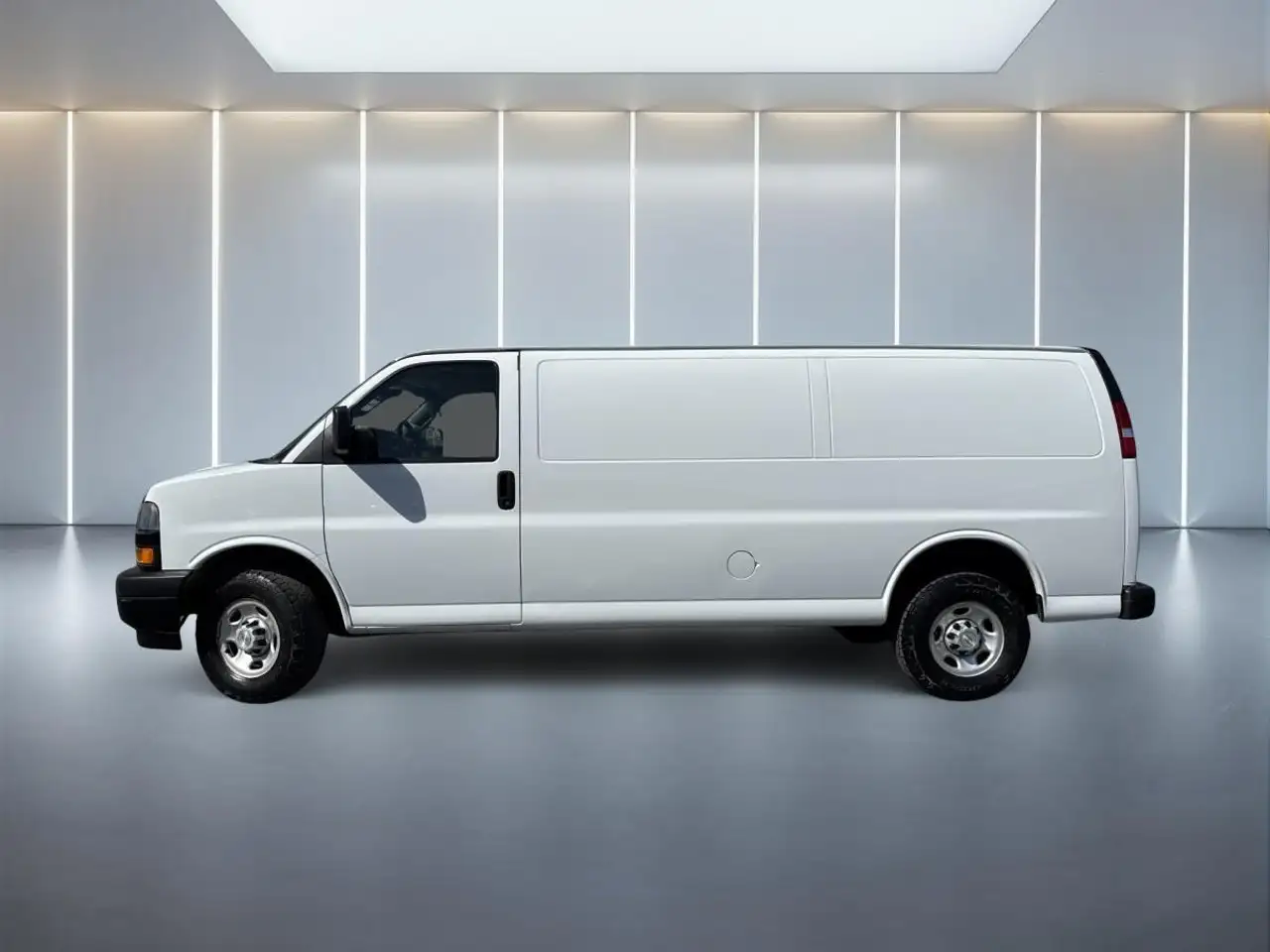 Chevrolet Express 2500 photo Chevrolet Express 2500