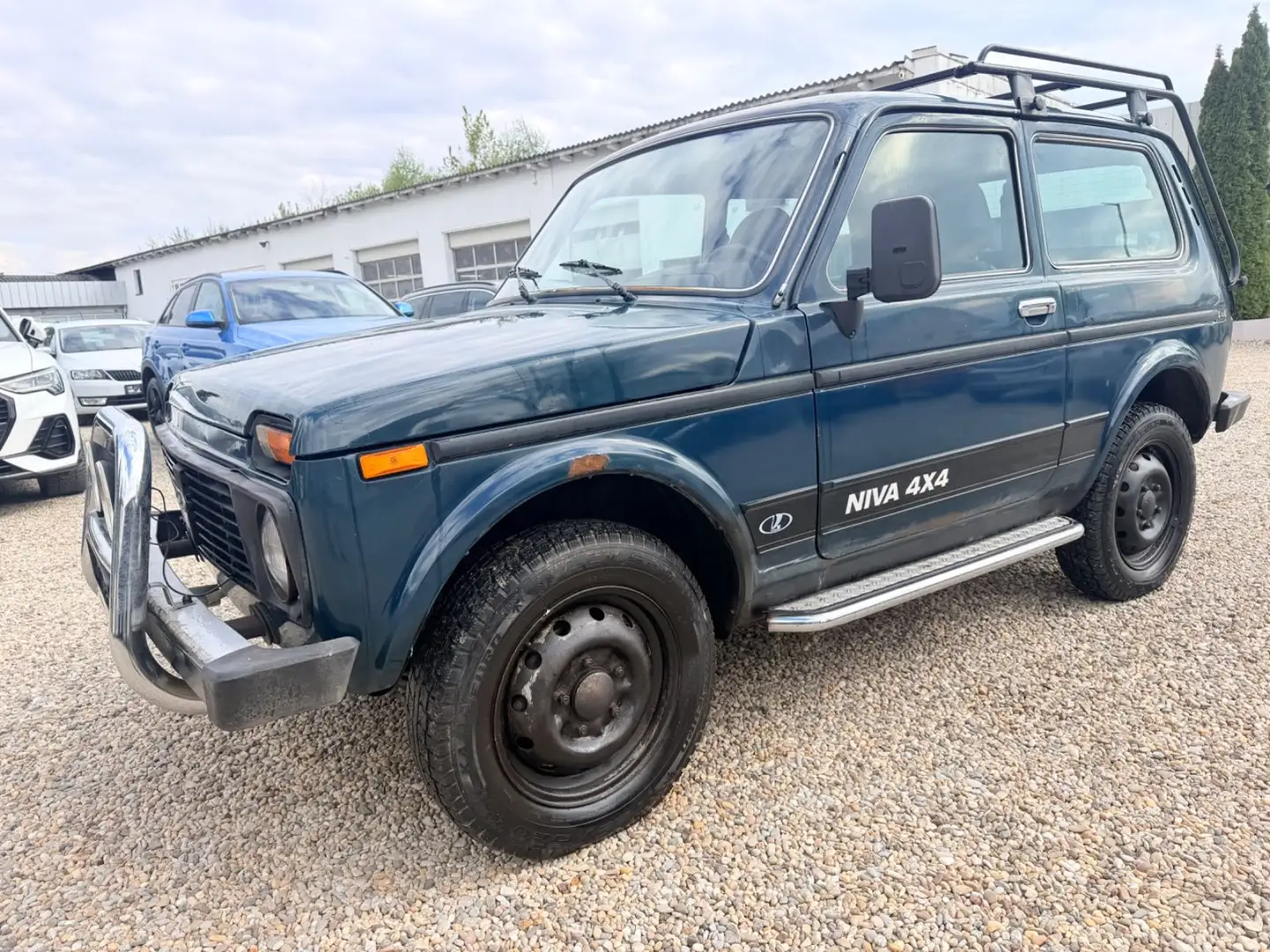 Lada Niva Kult 4x4 EURO 4* AHK*109TKM* Grün - 2