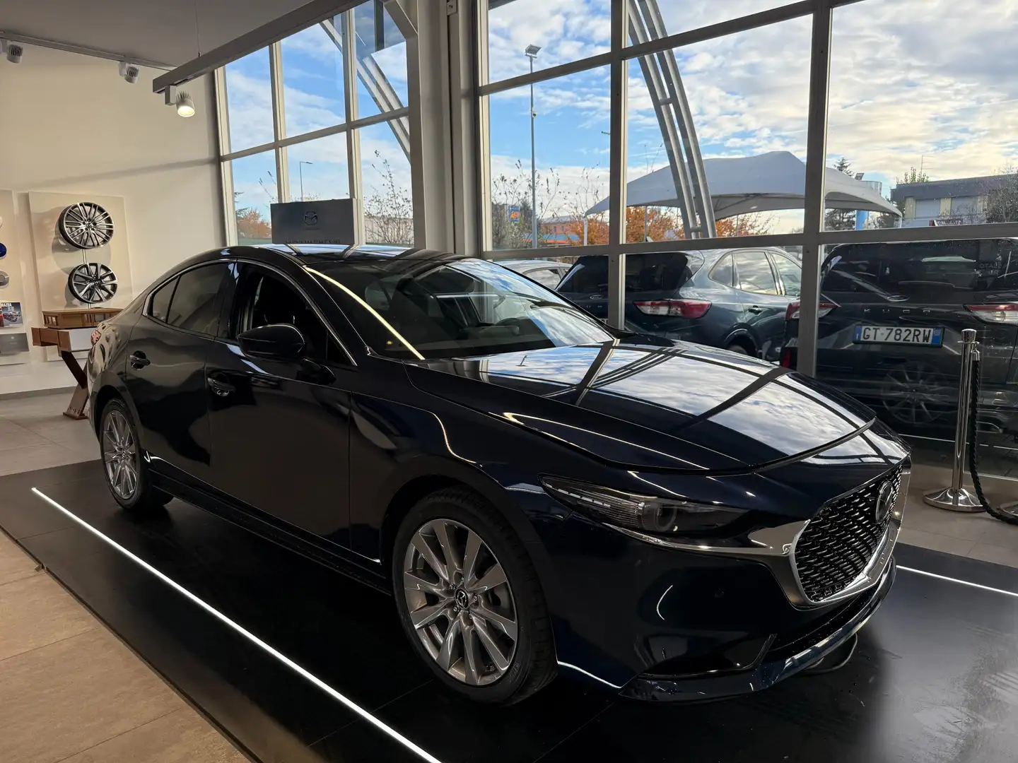 Mazda 3 2.5 m-hybrid Exclusive Line BOSE + TELECAMERA 360 Bleu - 1