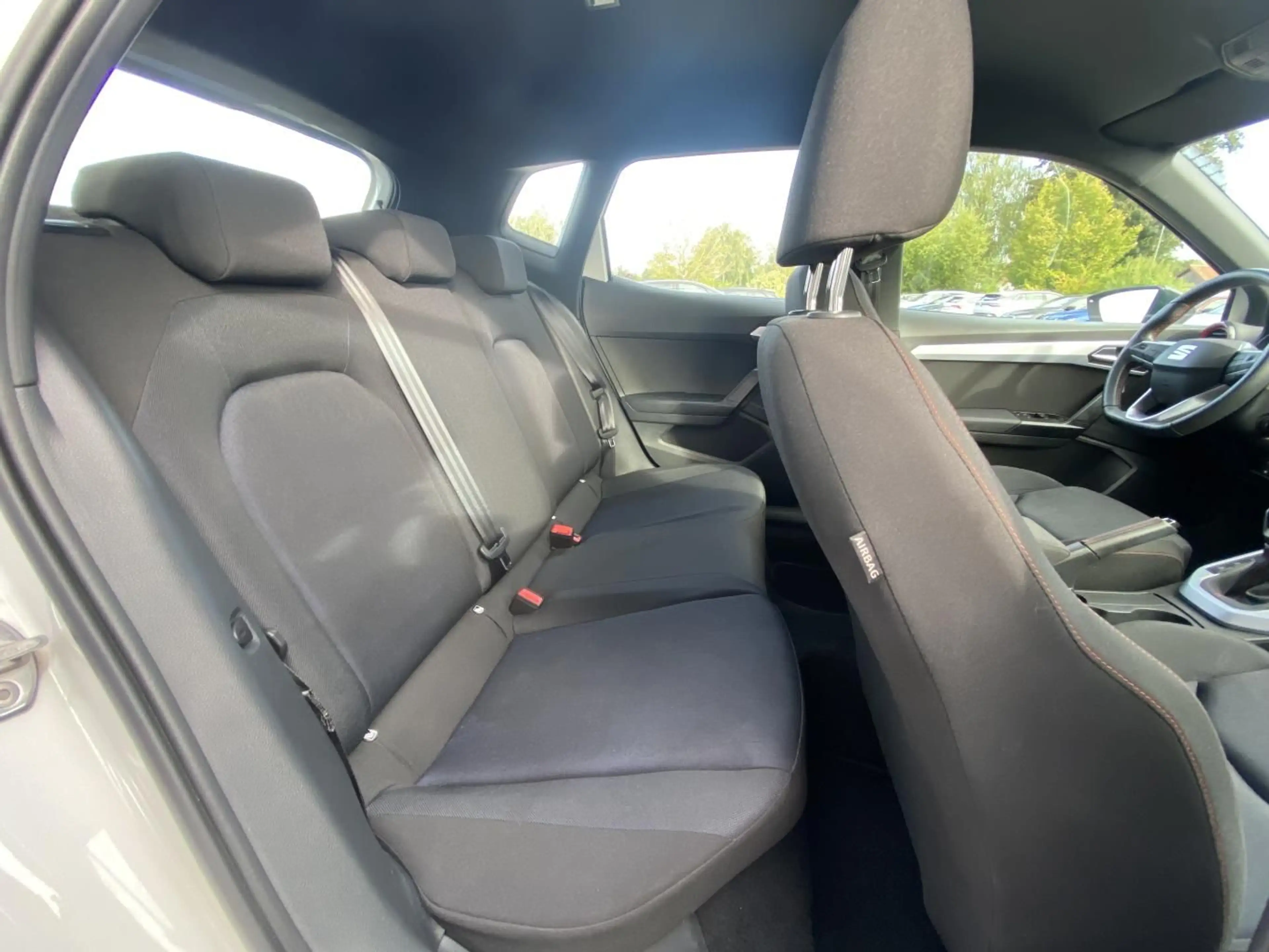 SEAT Arona 1.0 TSI FR SAFE-DRIVING-XL+FULL-LINK+ACC+L — photo 15