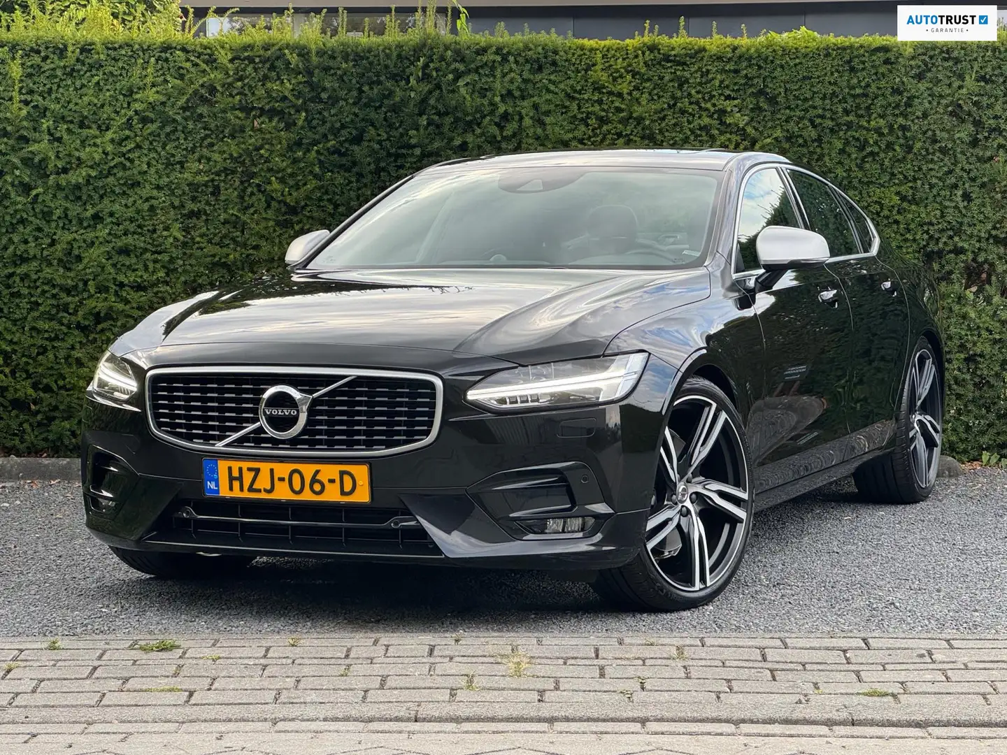 Volvo S90 2.0 T5 R-design l VOLLE OPTIE | RIJKLAAR AFL…. Zwart - 1