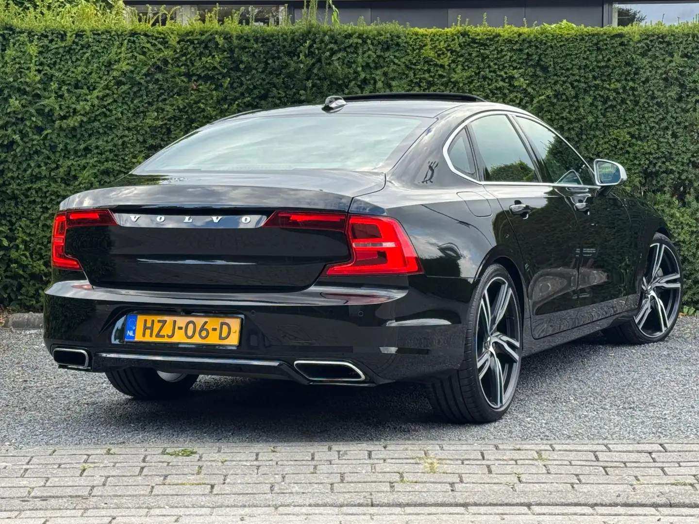 Volvo S90 2.0 T5 R-design l VOLLE OPTIE | RIJKLAAR AFL…. Zwart - 2