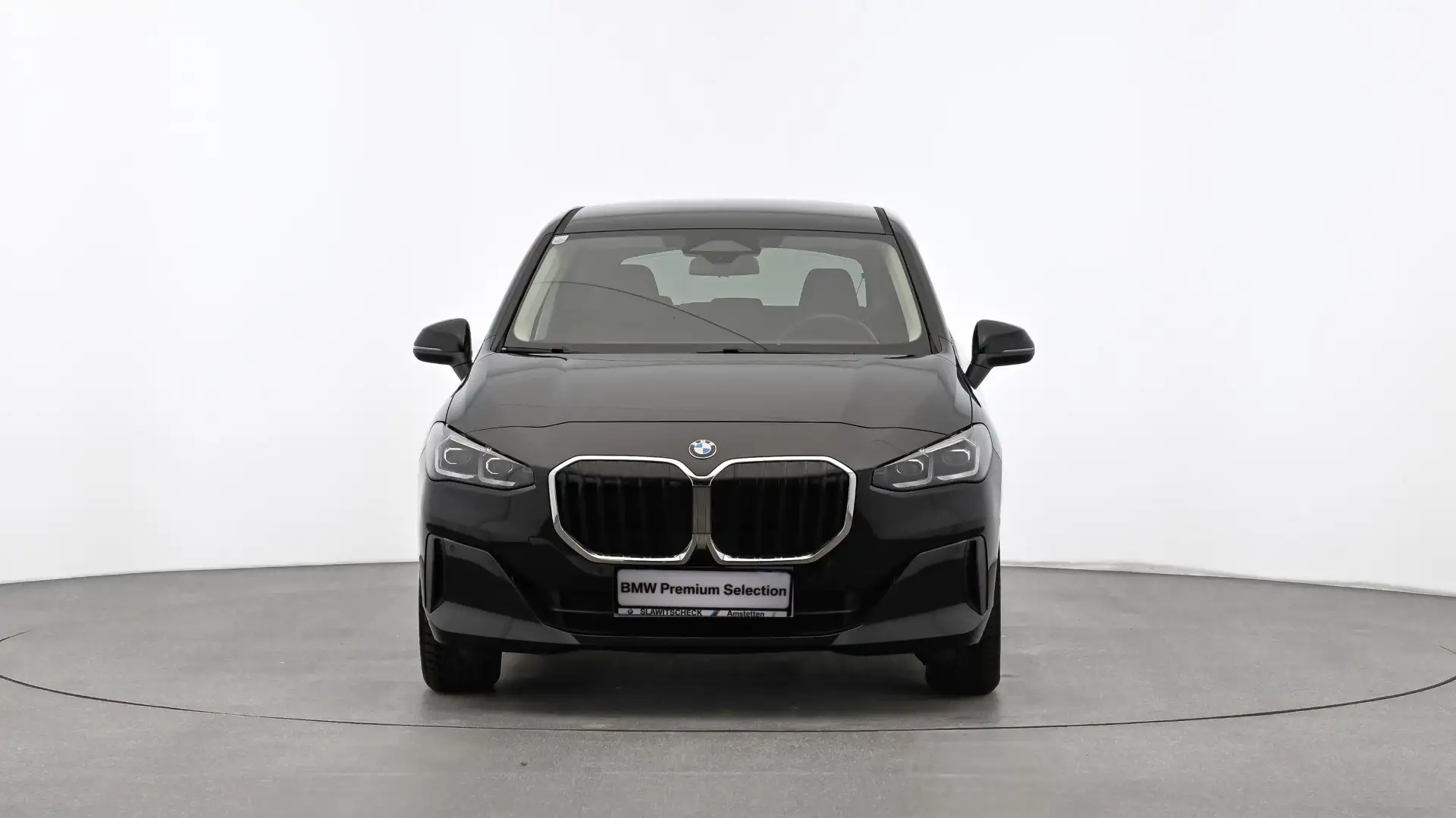 BMW 218 d U06 Schwarz - 2