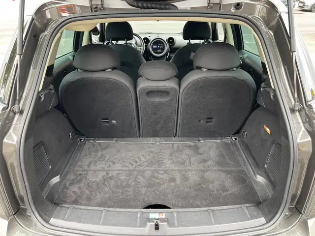 Mini Countryman view 8