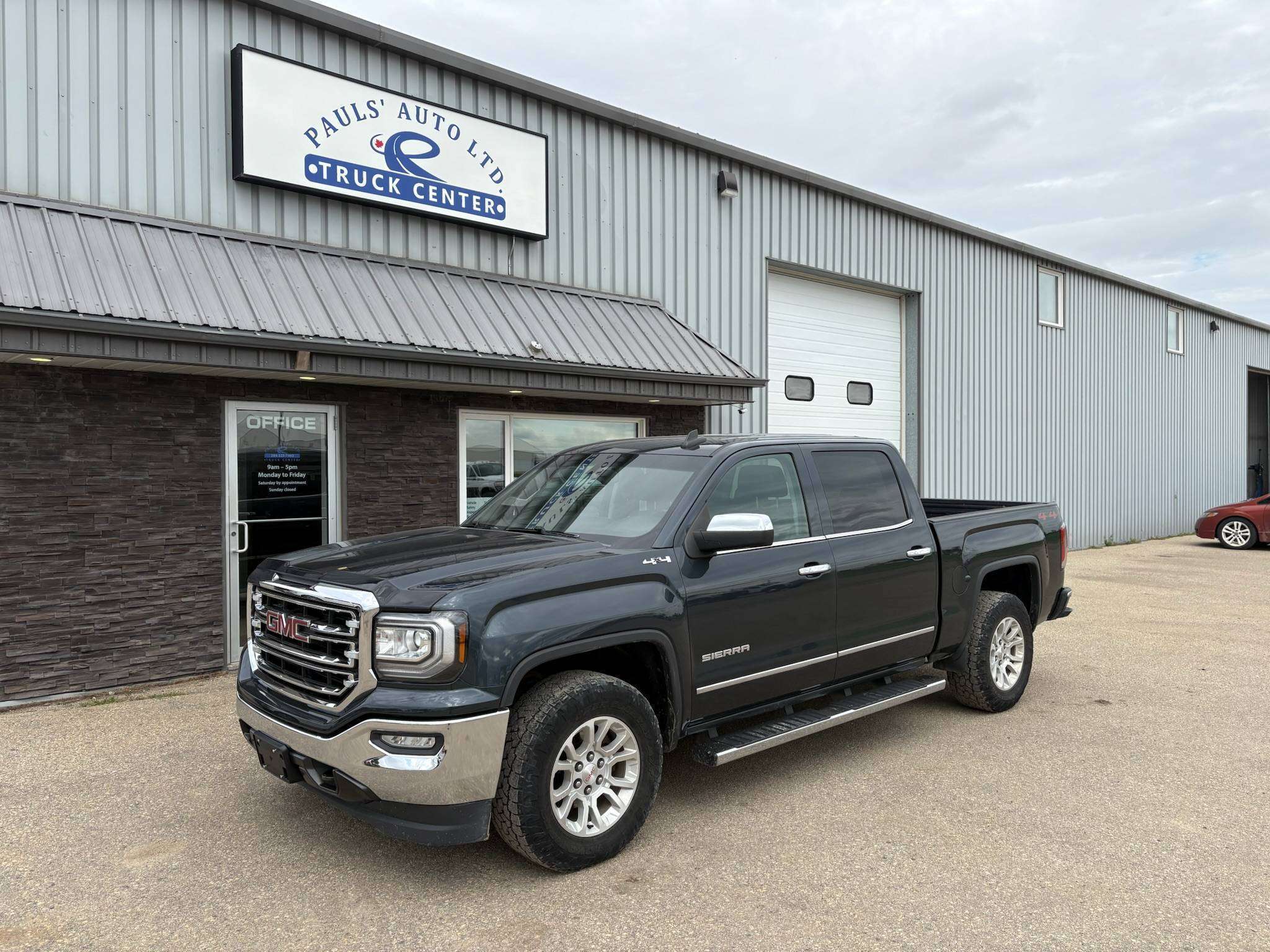 2017 GMC Sierra 1500 Crew Cab 4X4 SLT 5.3L - Rebuilt Title