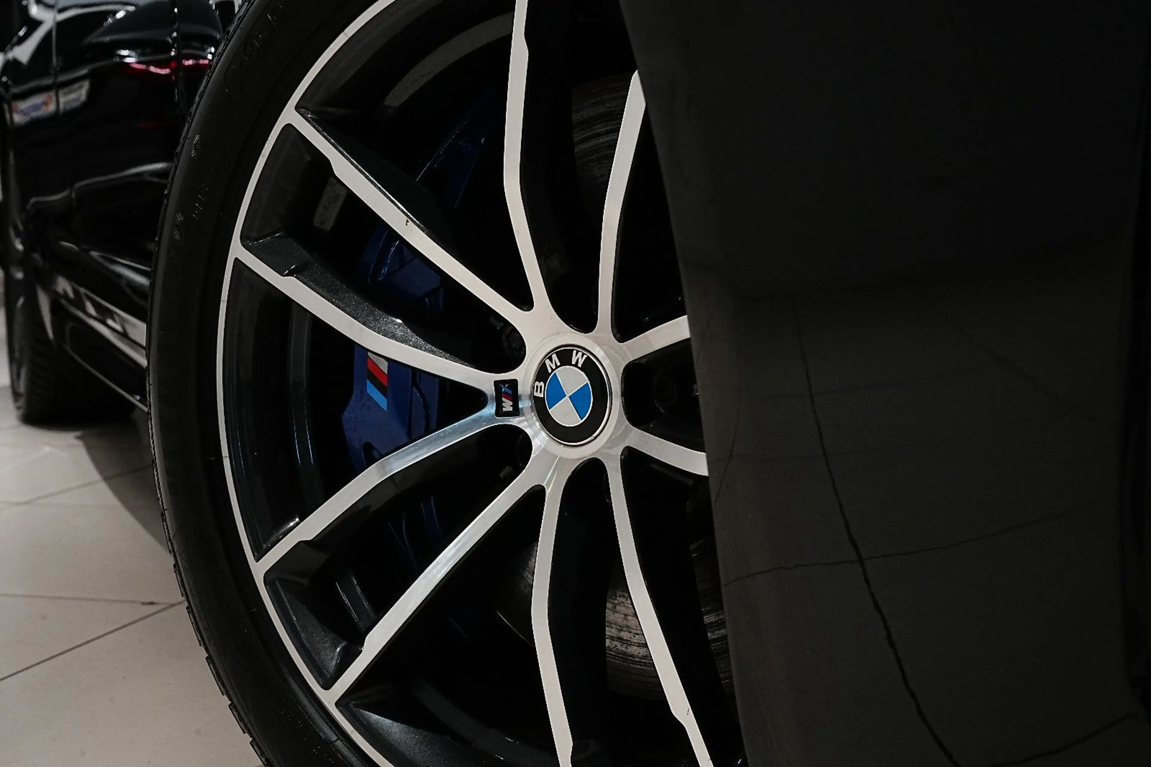BMW 530 d|M-PAKET|ACC|HUD|LASER|MEMO|KAMERA|PANO|AHK| — photo 3