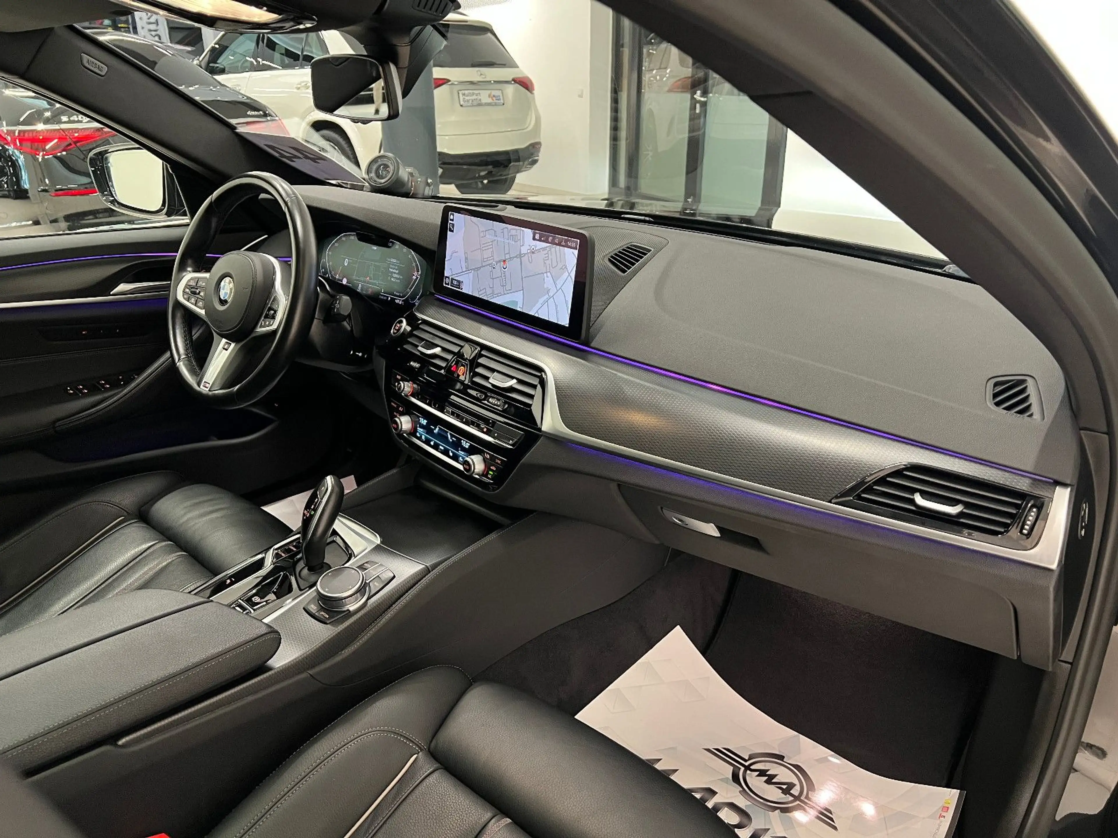 BMW 530 d|M-PAKET|ACC|HUD|LASER|MEMO|KAMERA|PANO|AHK| — photo 4