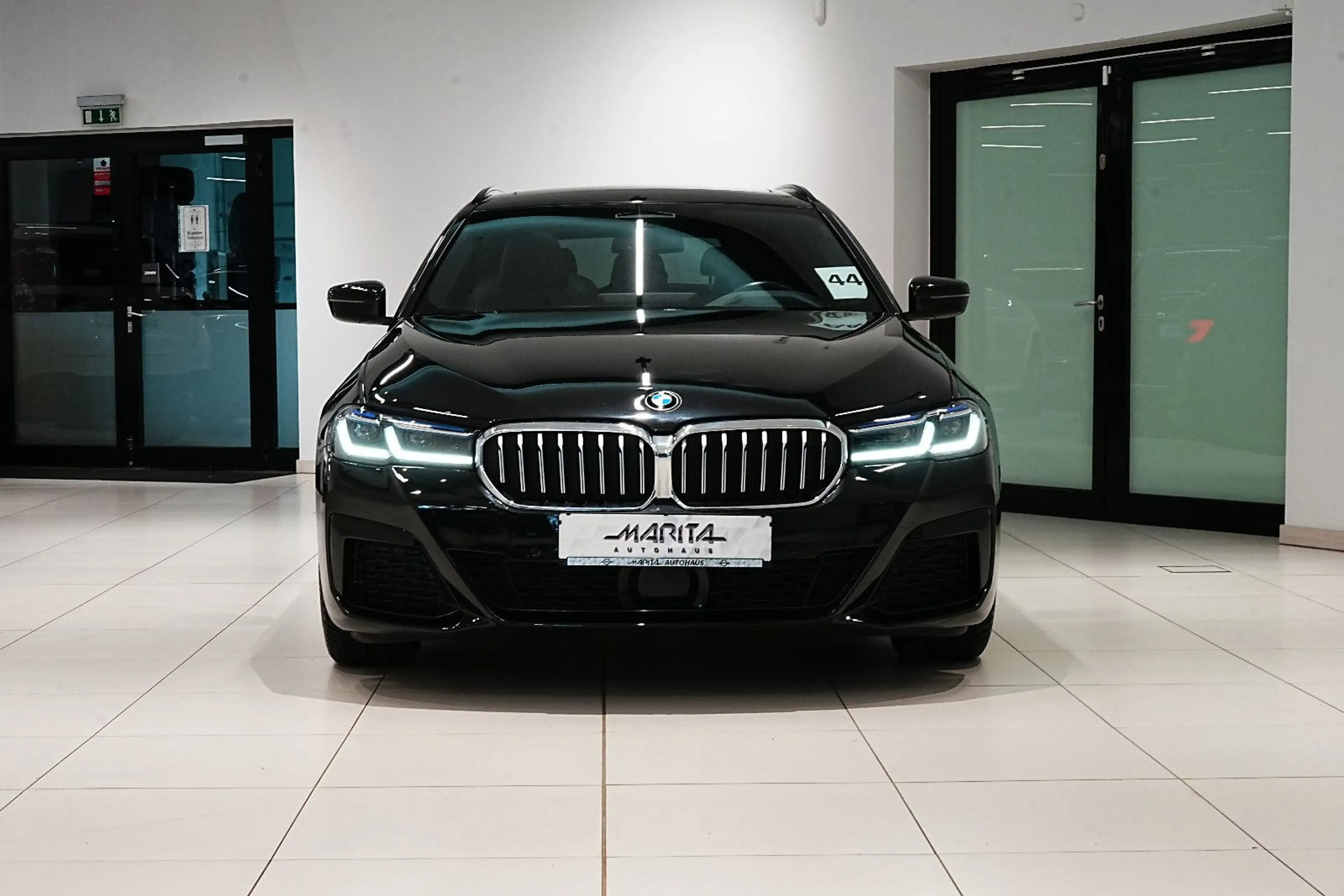 BMW 530 d|M-PAKET|ACC|HUD|LASER|MEMO|KAMERA|PANO|AHK| — photo 8
