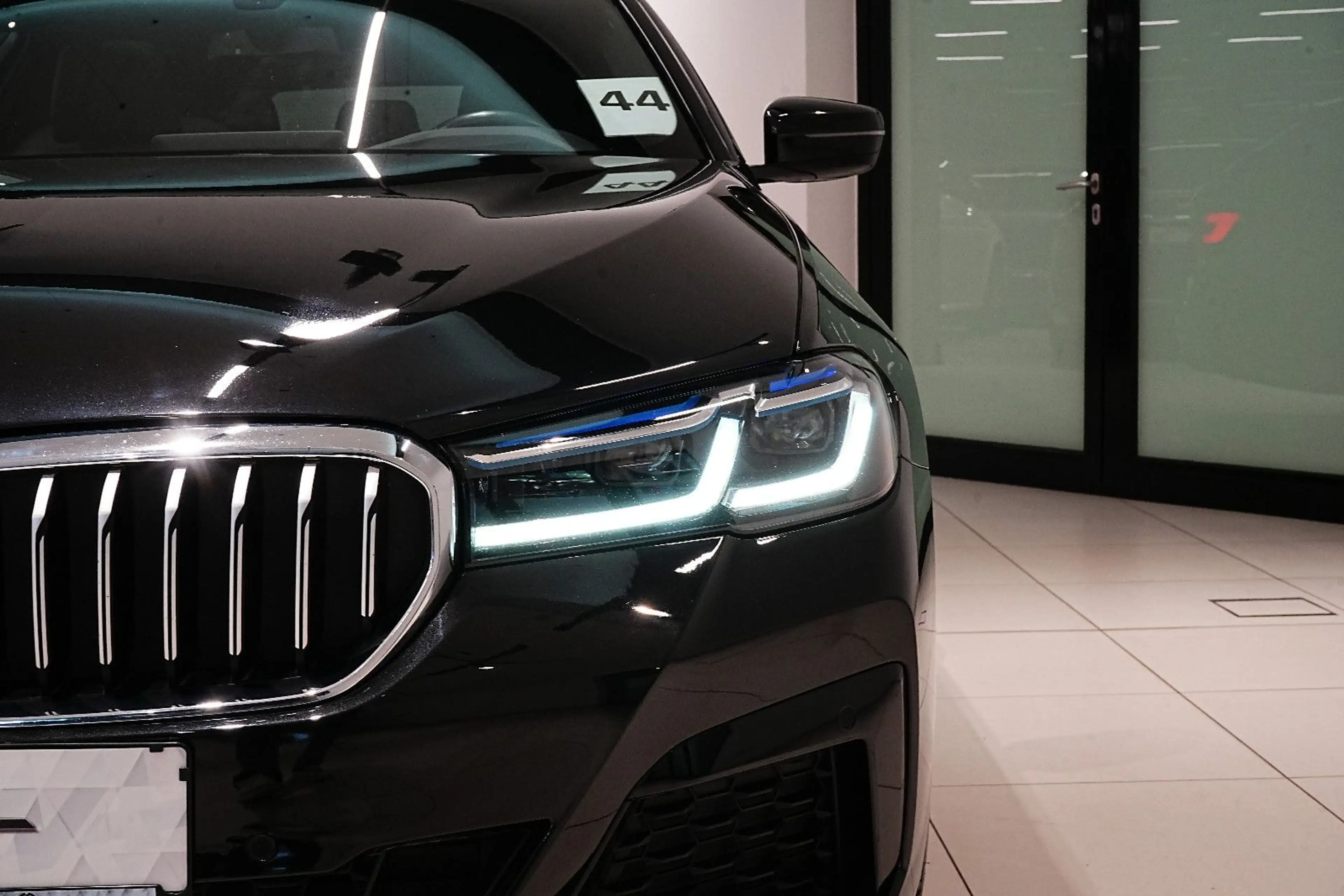 BMW 530 d|M-PAKET|ACC|HUD|LASER|MEMO|KAMERA|PANO|AHK| — photo 9