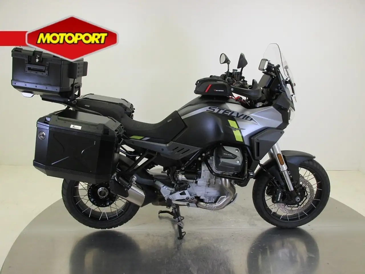 Moto Guzzi Stelvio