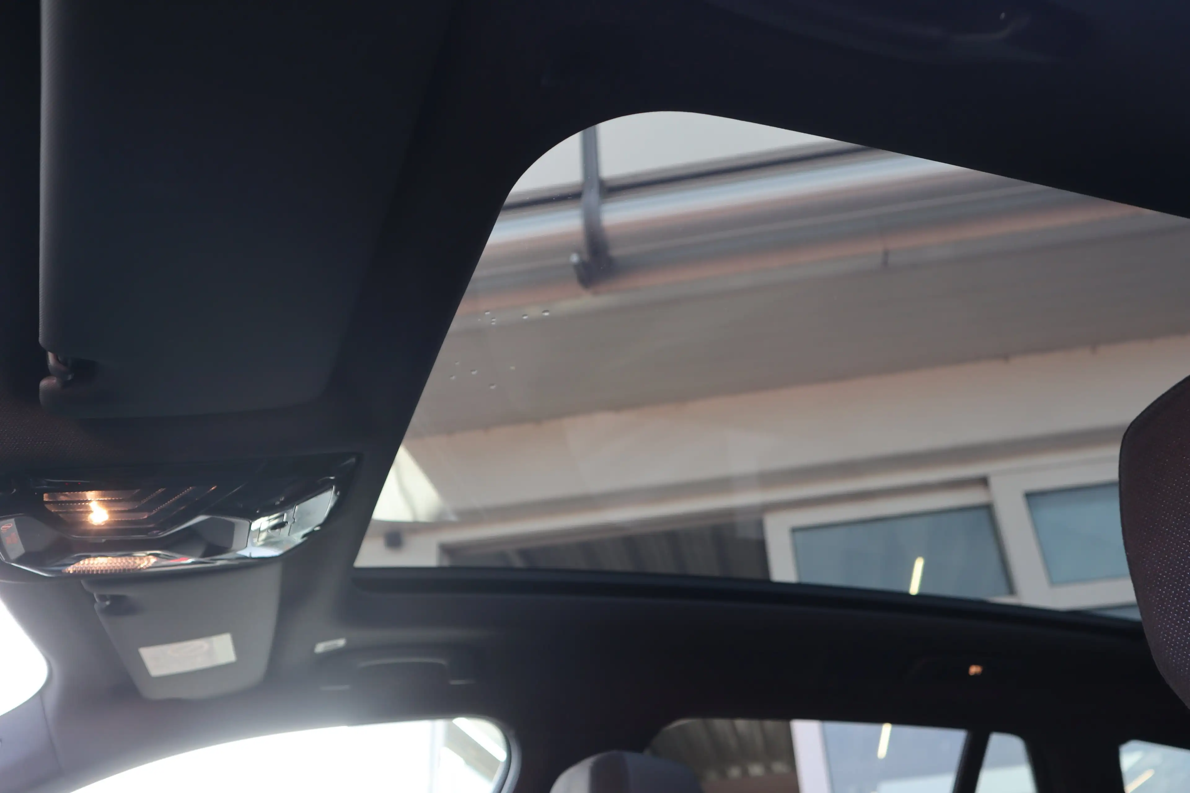 BMW i5 eDrive40 Touring — photo 15