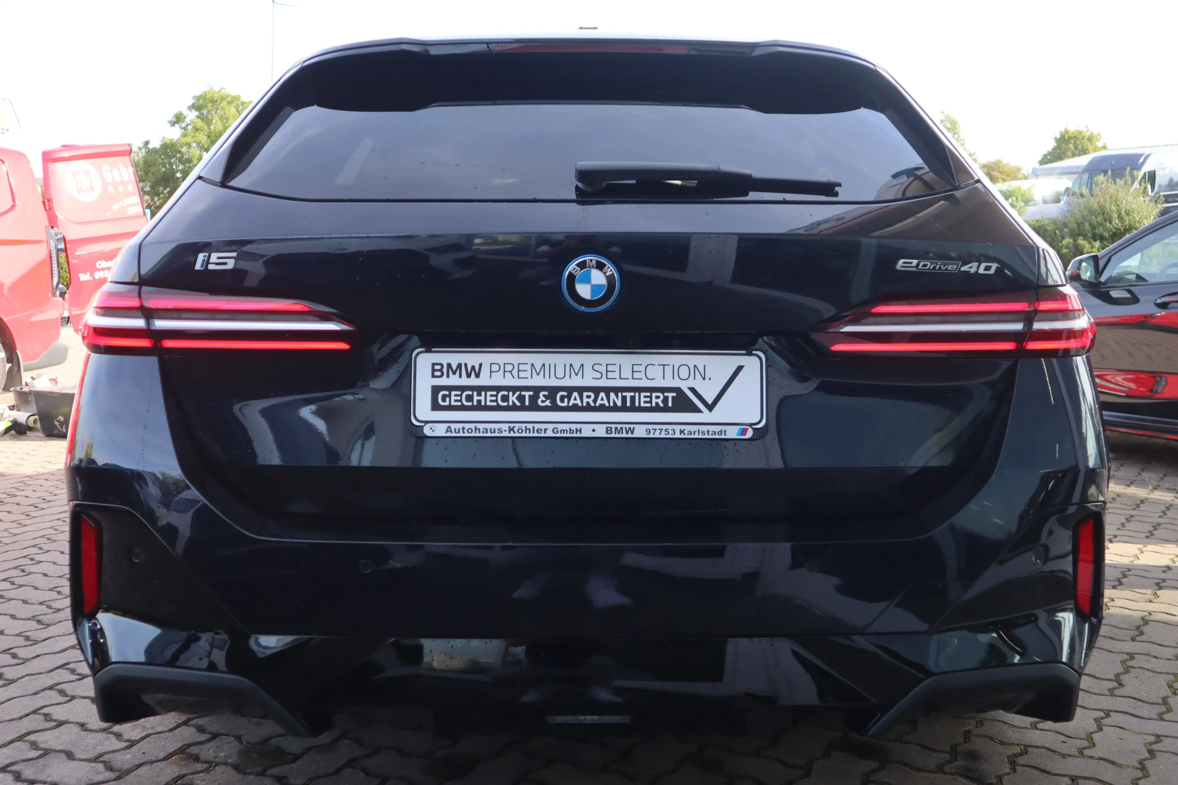 BMW i5 eDrive40 Touring — photo 4
