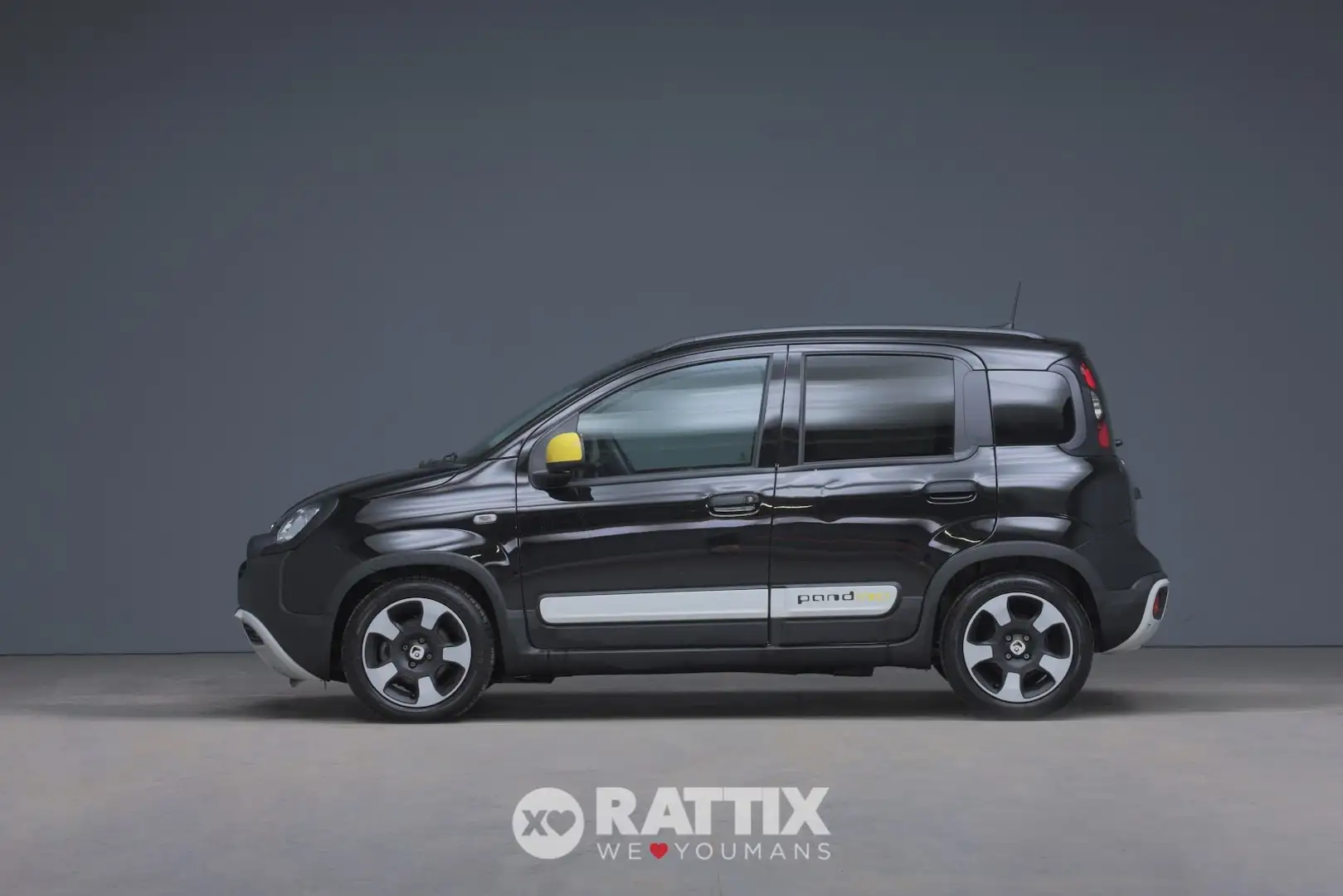 Fiat Panda Pandina 1.0 Firefly Hybrid 70CV Cross Noir - 2