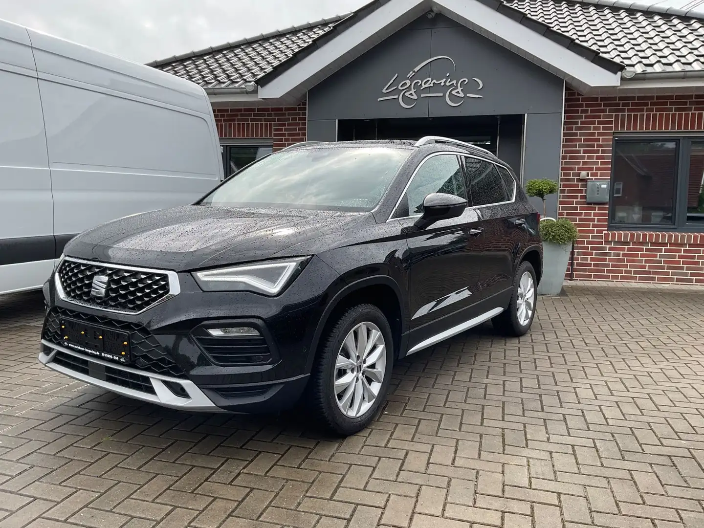 SEAT Ateca 1.5 TSI Xperience DSG,Navi,LED,ACC Schwarz - 1