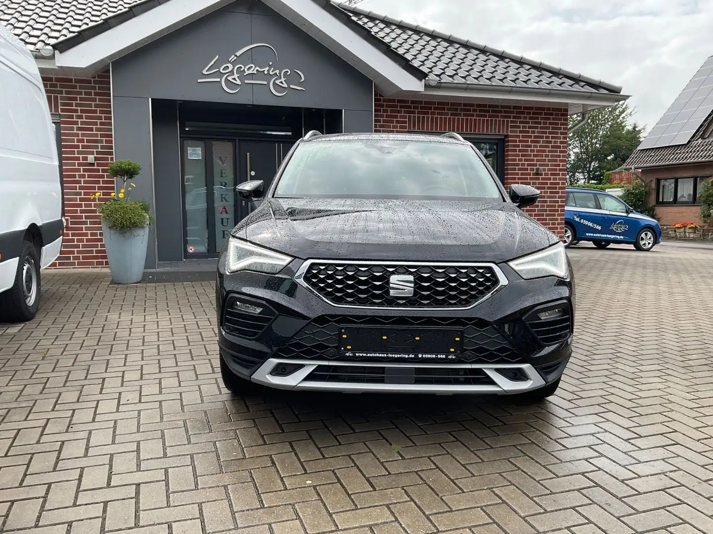SEAT Ateca 1.5 TSI Xperience DSG,Navi,LED,ACC Schwarz - 2