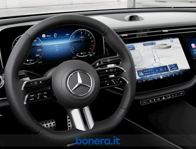 Mercedes-Benz E-Class view 5