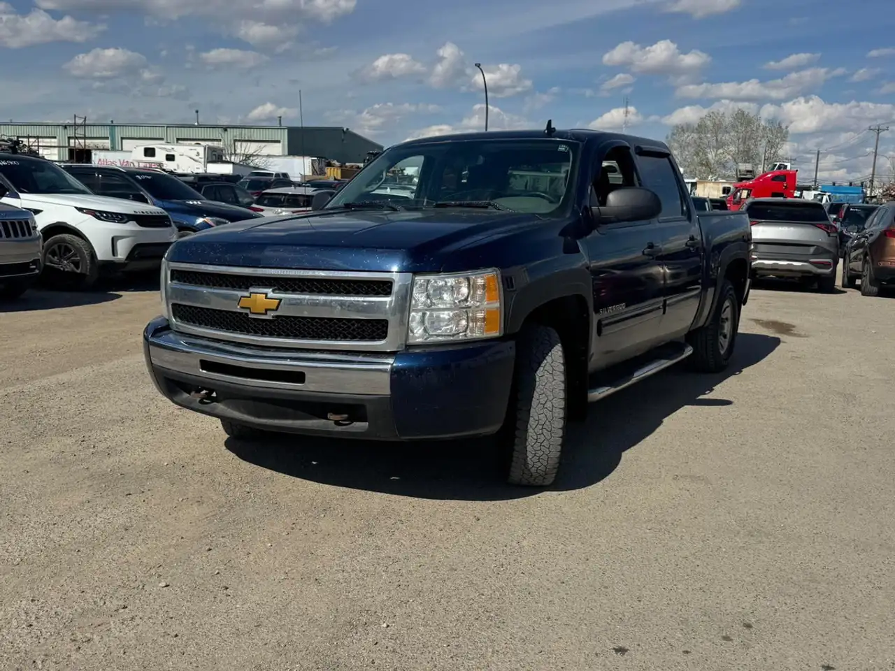 Chevrolet Silverado 1500 снимка Chevrolet Silverado 1500