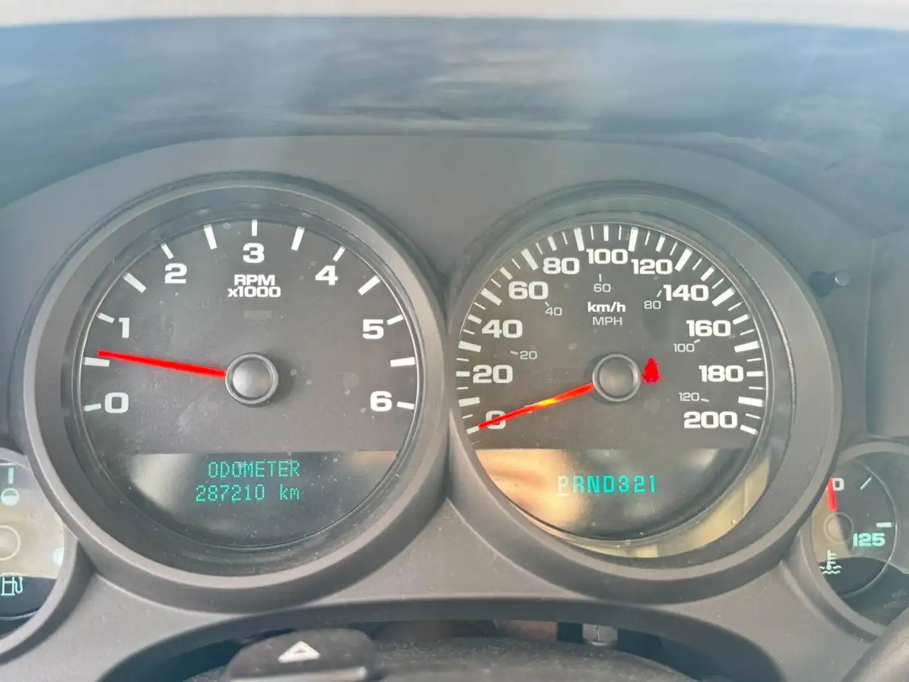 Chevrolet Silverado 1500 снимка Chevrolet Silverado 1500