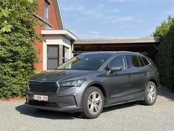 82 kWh 80 Lounge - ACC - side Assist - Camera