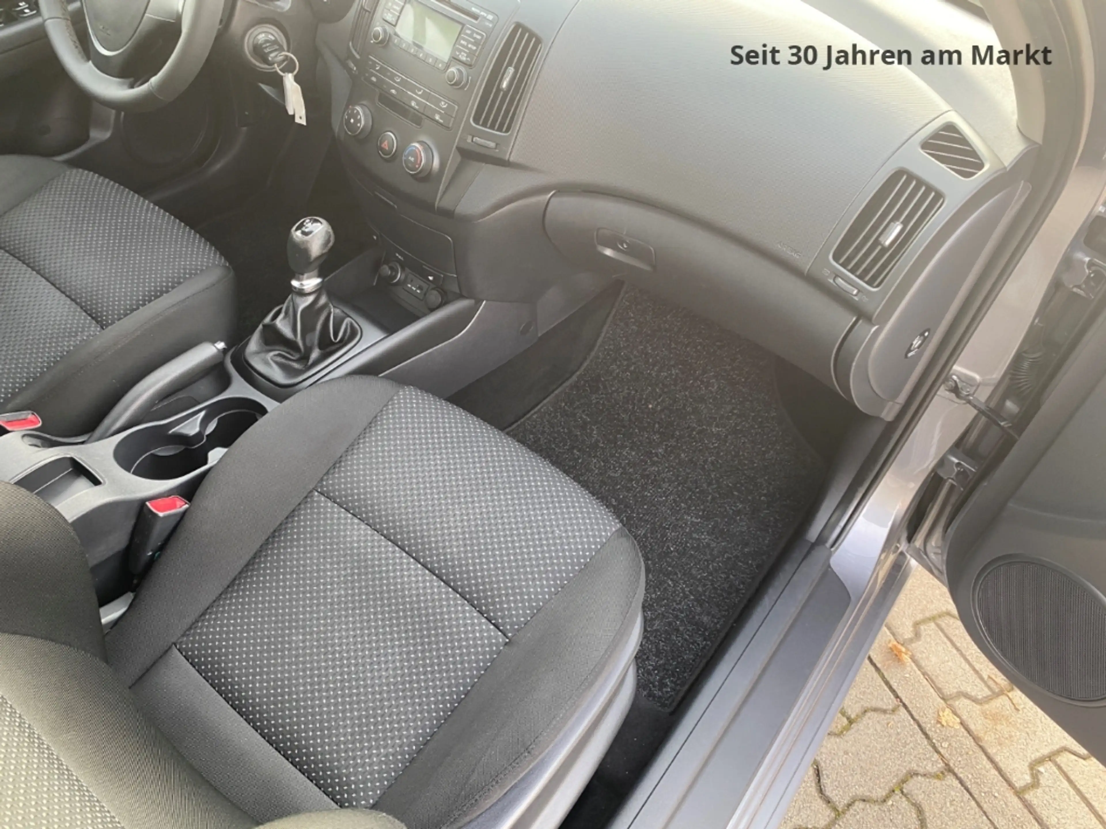 Hyundai i30 Classic 1.4, Klima, Sitzheizung, Alus, — photo 12