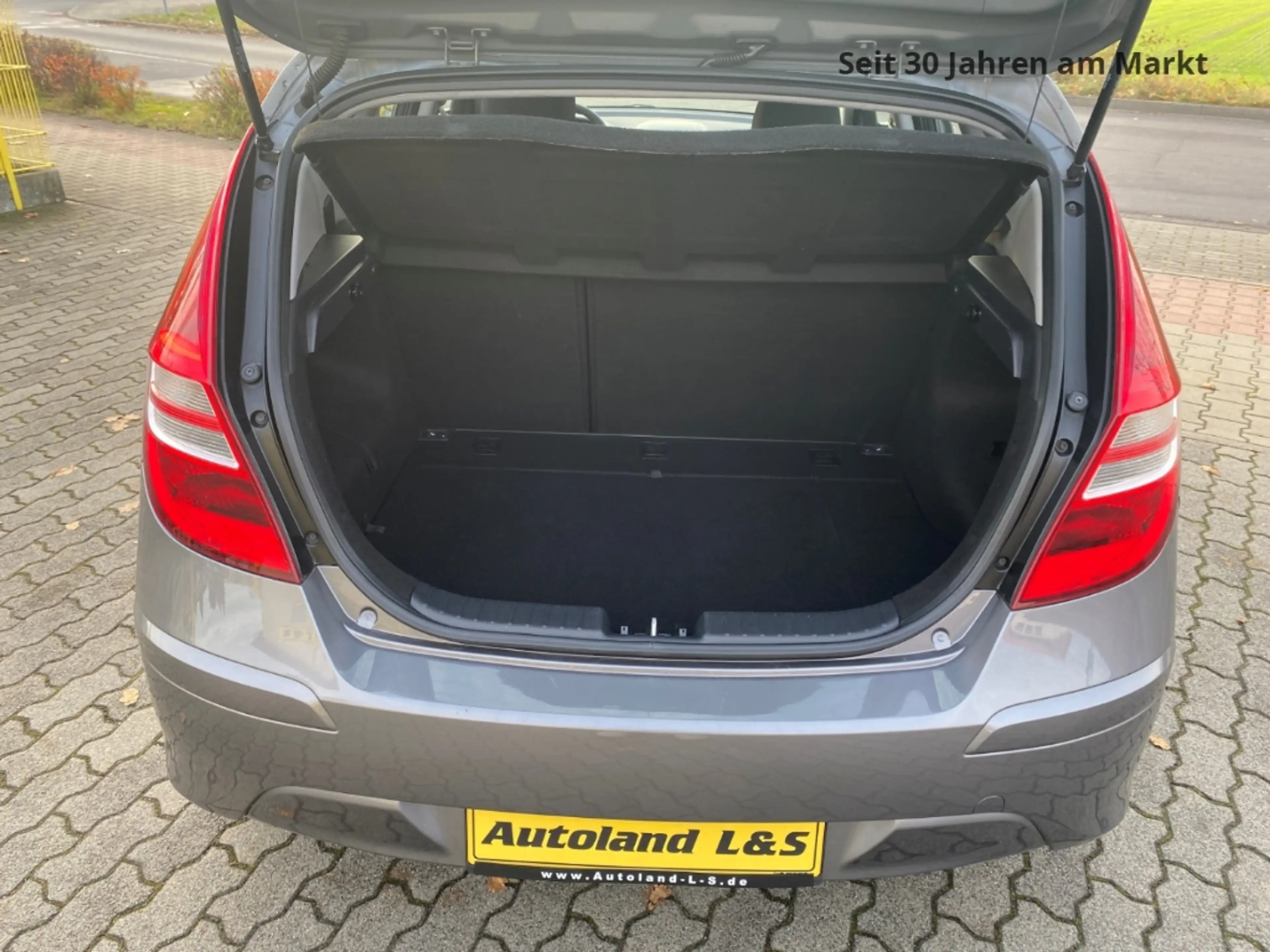 Hyundai i30 Classic 1.4, Klima, Sitzheizung, Alus, — photo 8
