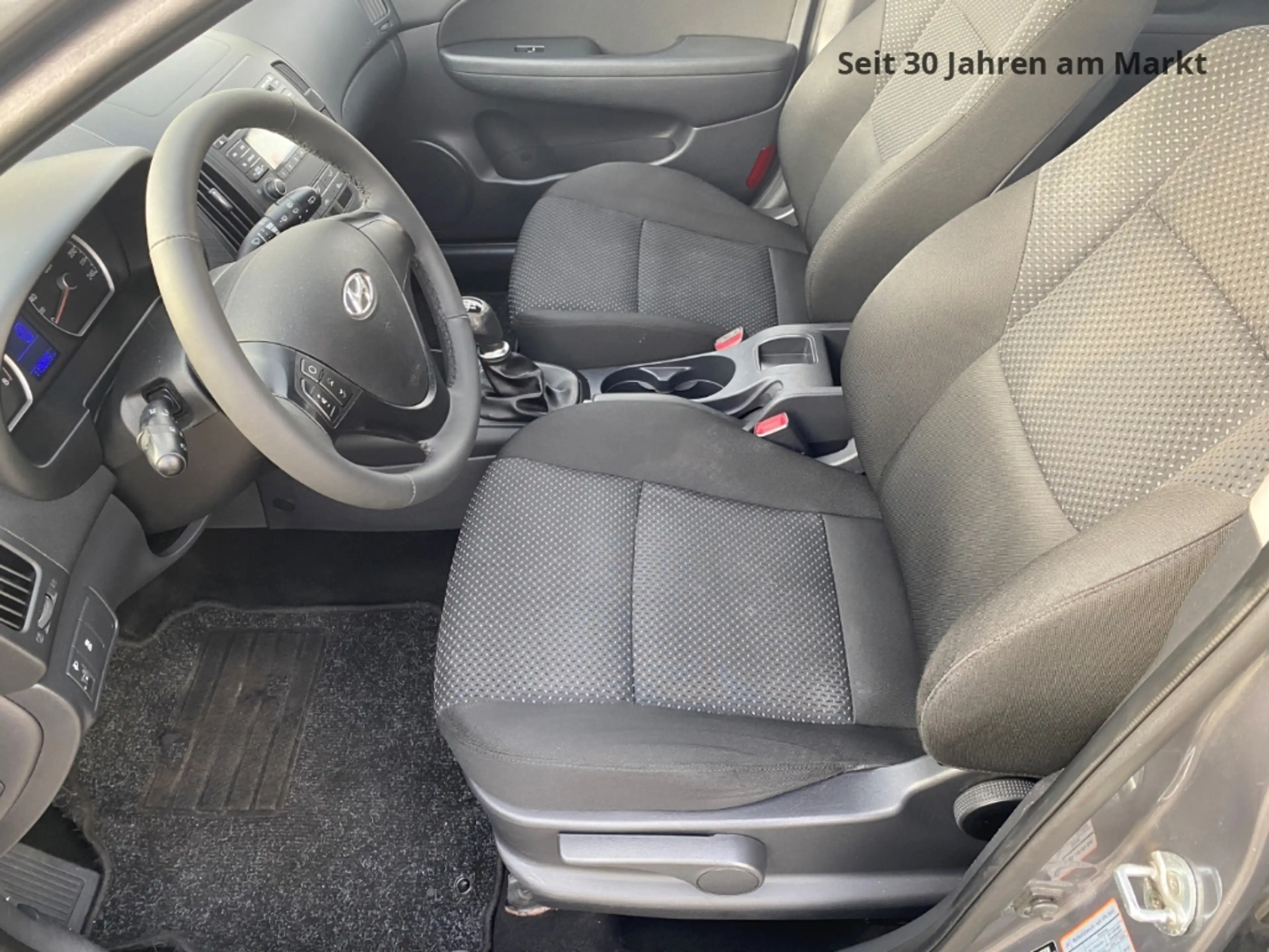 Hyundai i30 Classic 1.4, Klima, Sitzheizung, Alus, — photo 13
