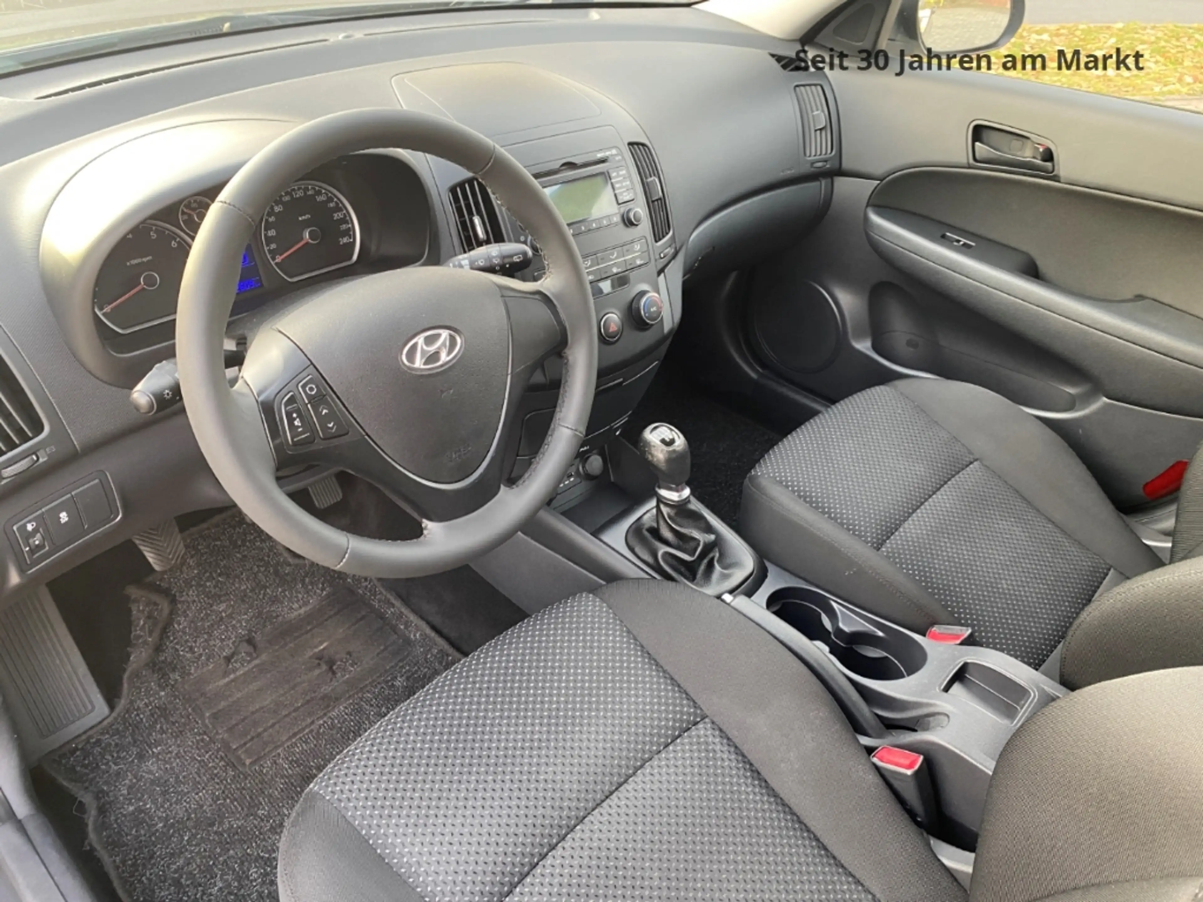 Hyundai i30 Classic 1.4, Klima, Sitzheizung, Alus, — photo 14