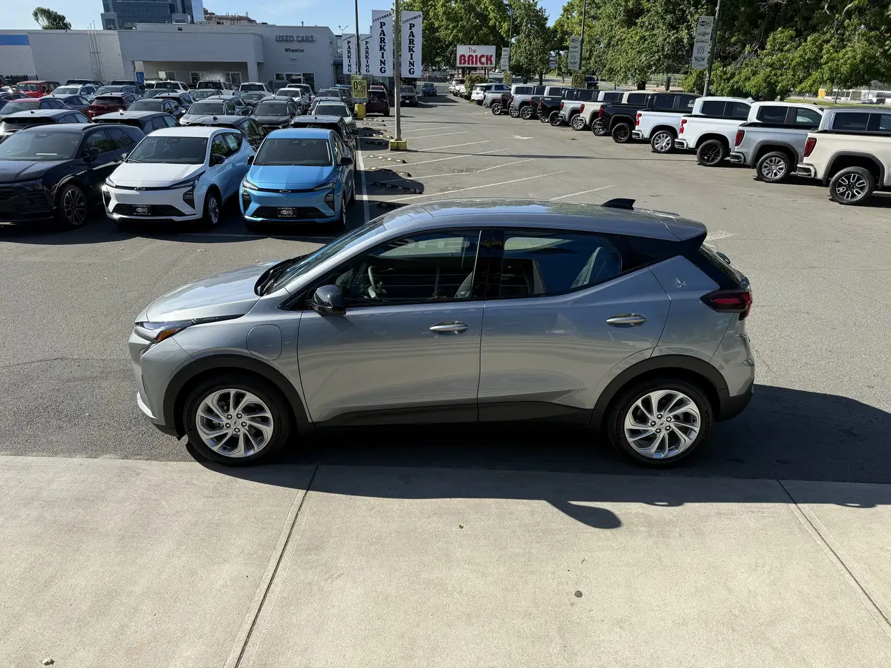Chevrolet Bolt photo Chevrolet Bolt