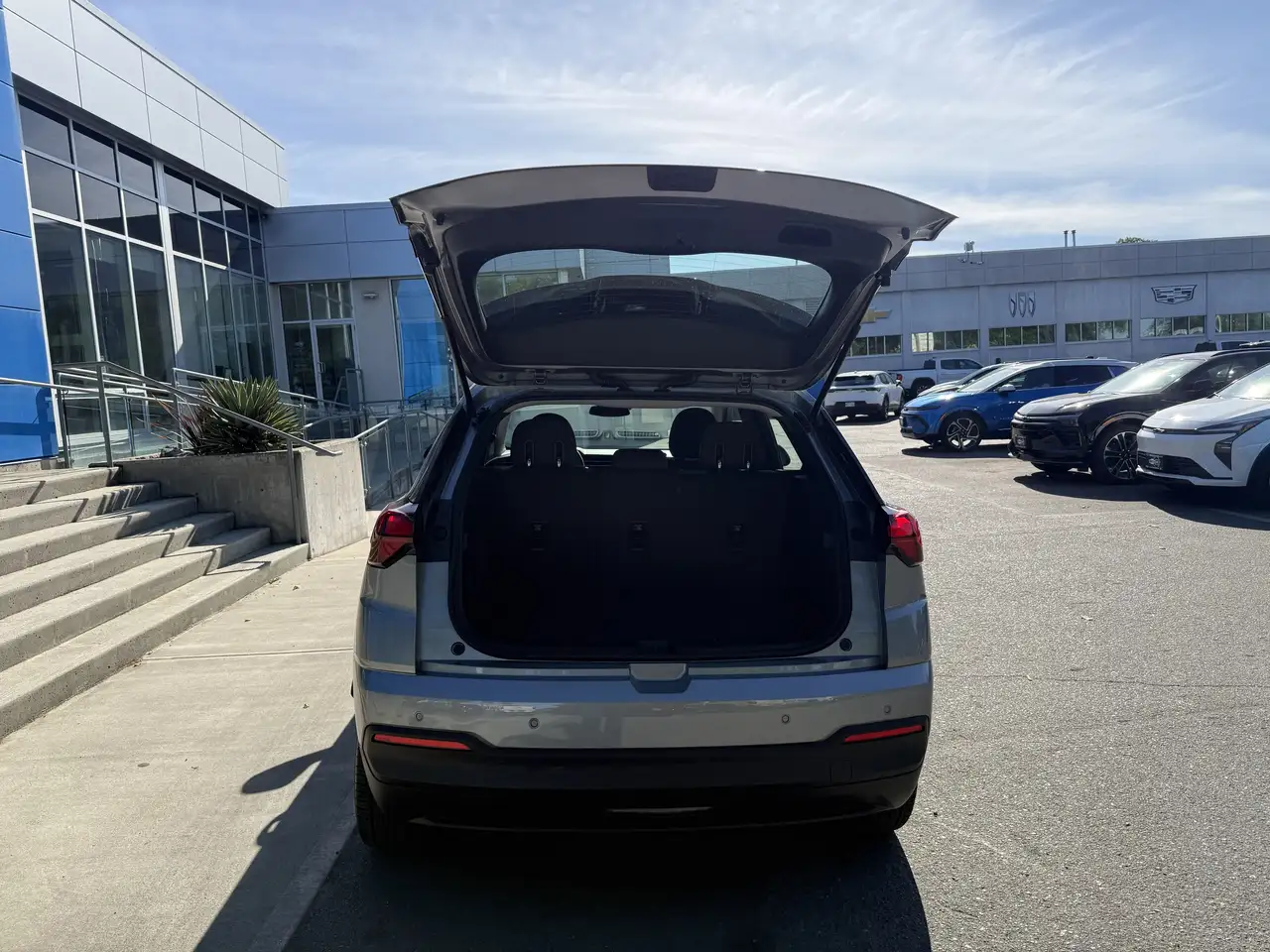 Chevrolet Bolt photo Chevrolet Bolt